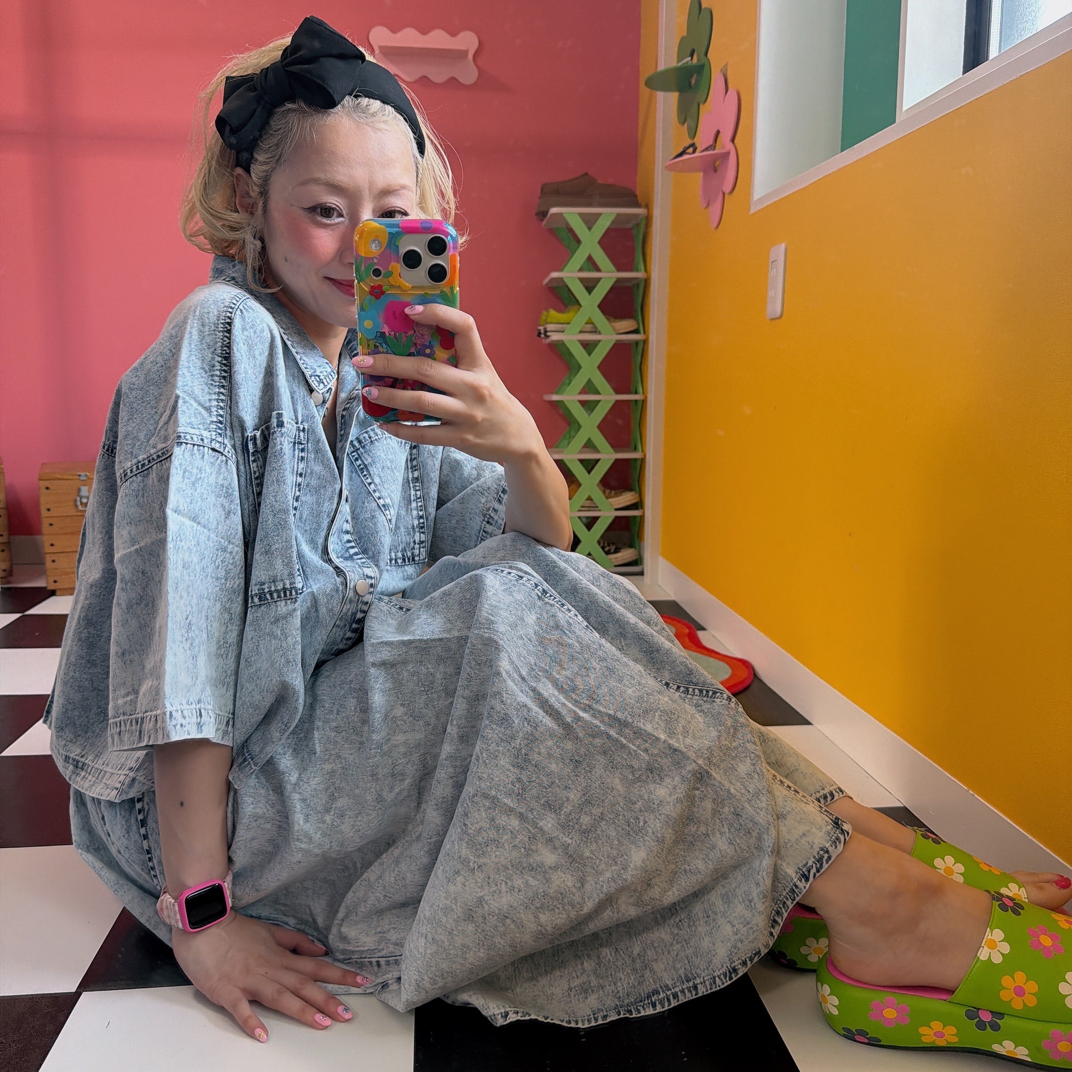 *Reservation with limit* Setup possible Lightweight denim chemical-treated skirt Shipping mid-June