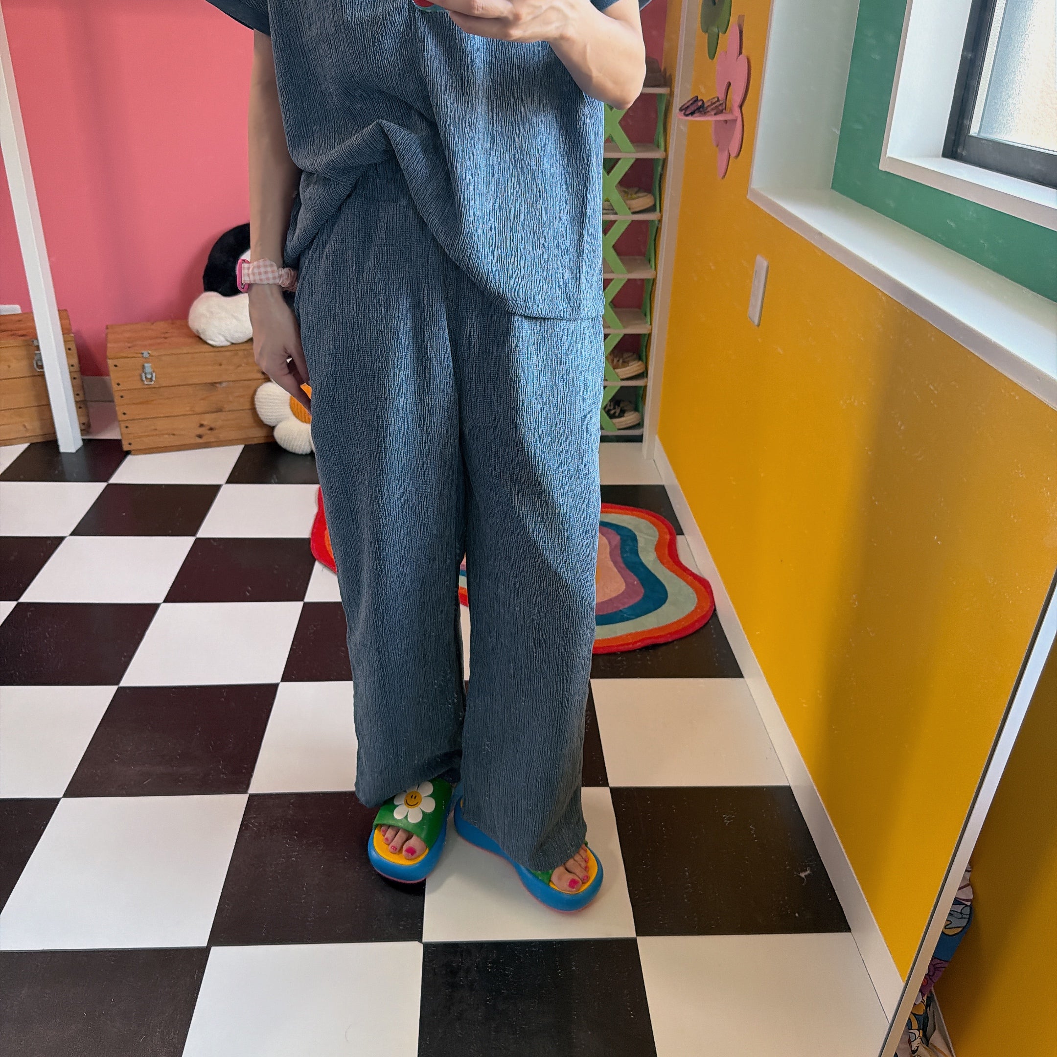 *Reservations with an upper limit* Set up available 4 colors Shirring pants Shipping mid-June
