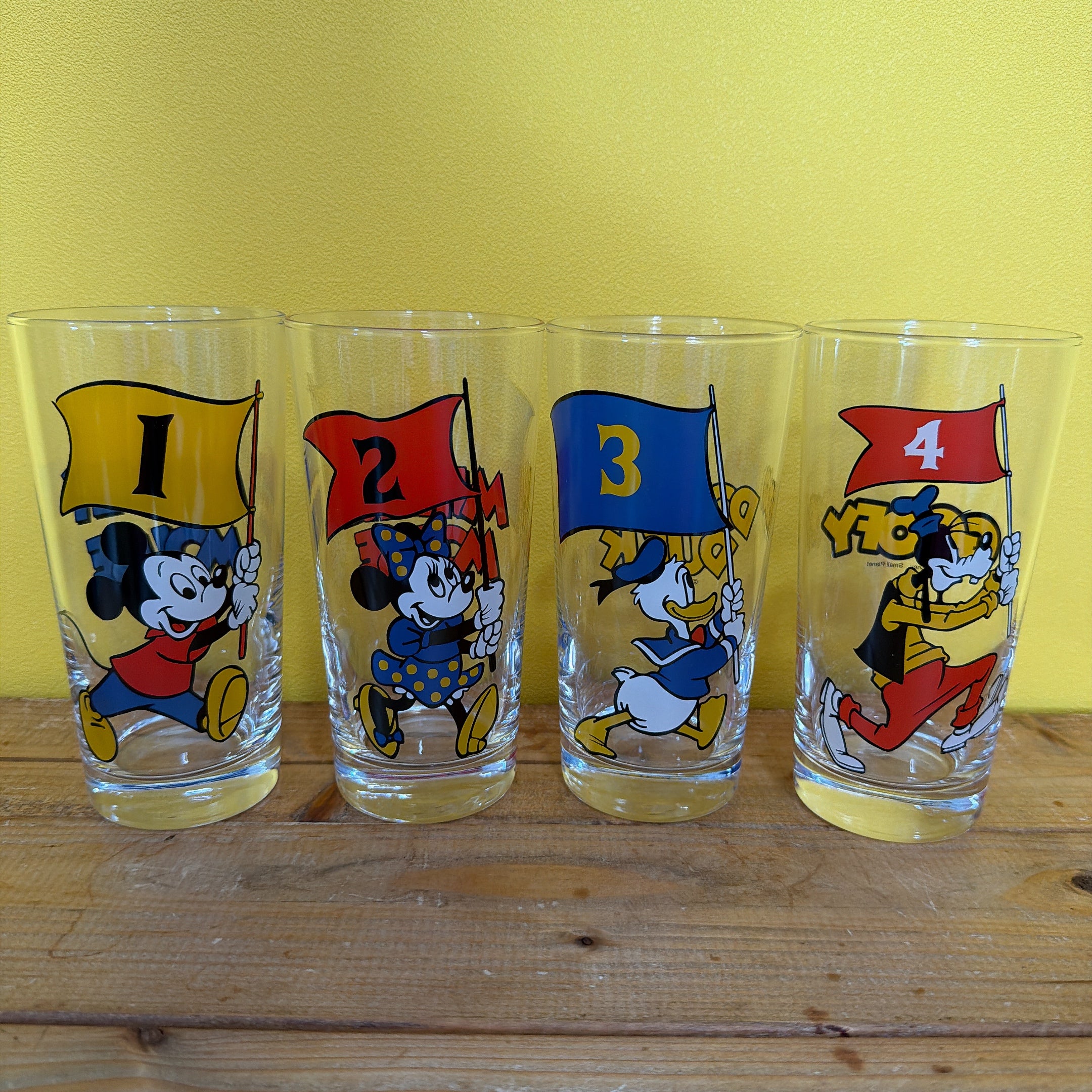 ⭐︎復刻⭐︎NOSTALGICA DISNEY 4種類 フラッググラス 2月中の出荷予定