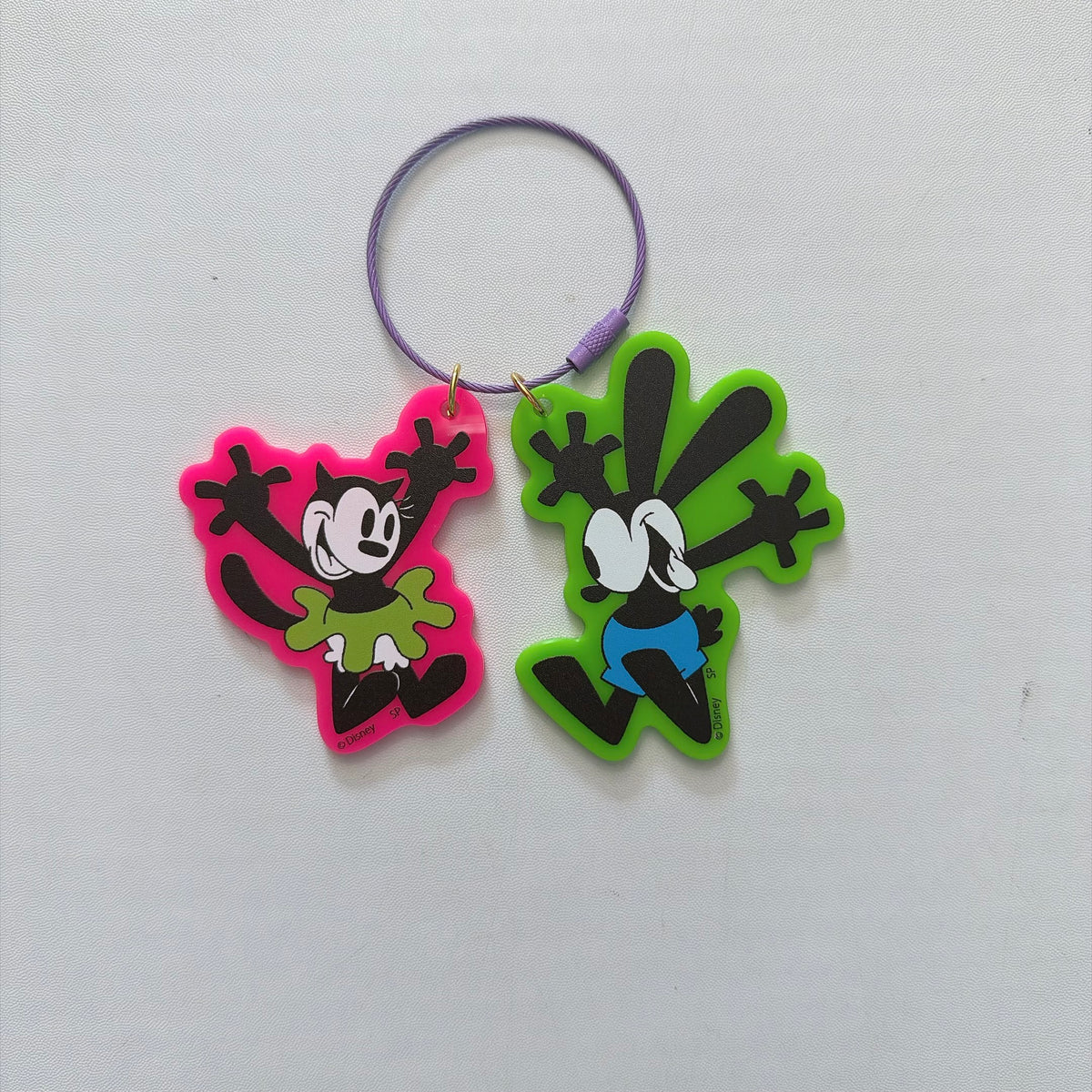 ※予約※ 3種 OSWALD アクリルキーホルダー 納期目安は商品ページに記載