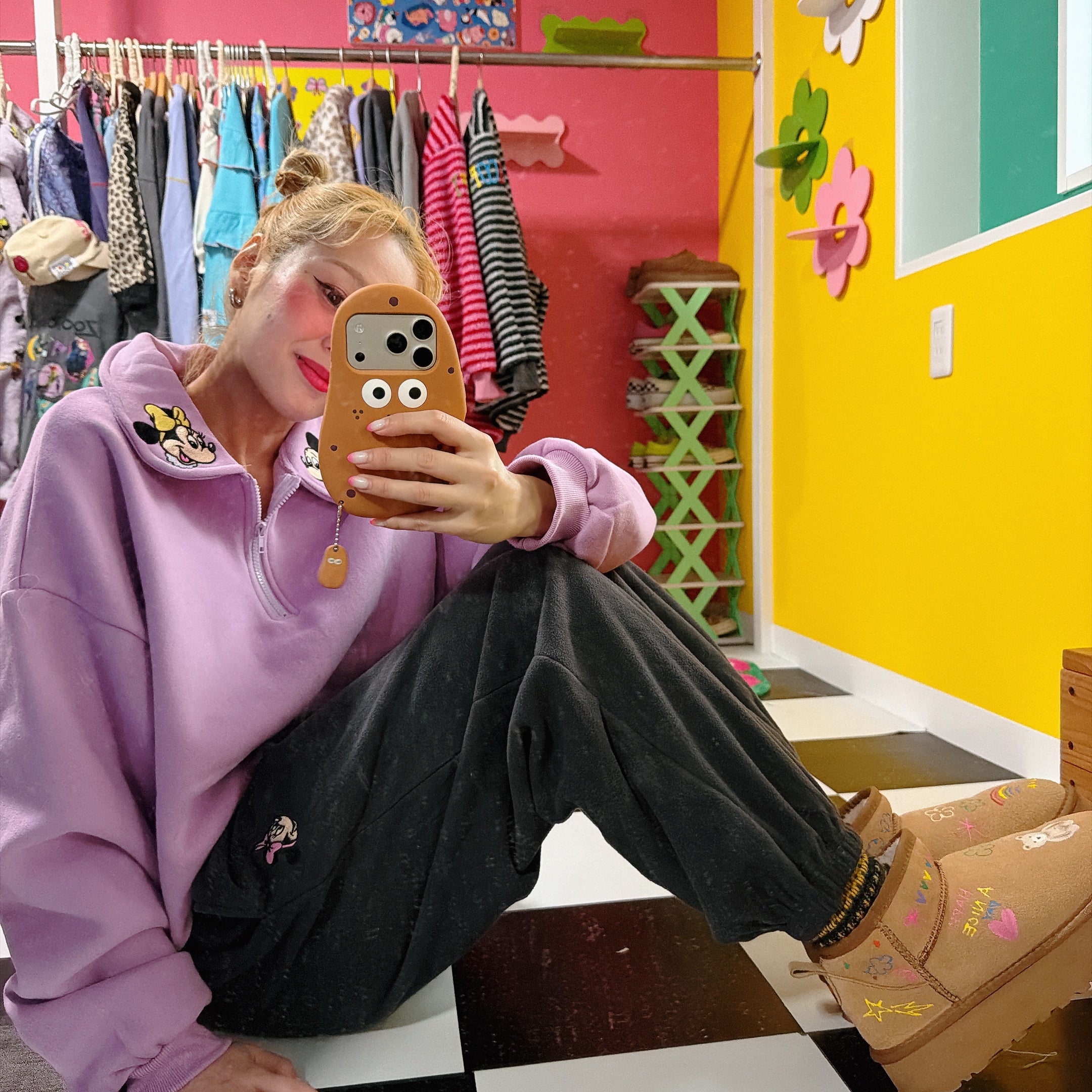 ※予約※2色ディズニー襟刺繍スウェット 2月中の出荷予定