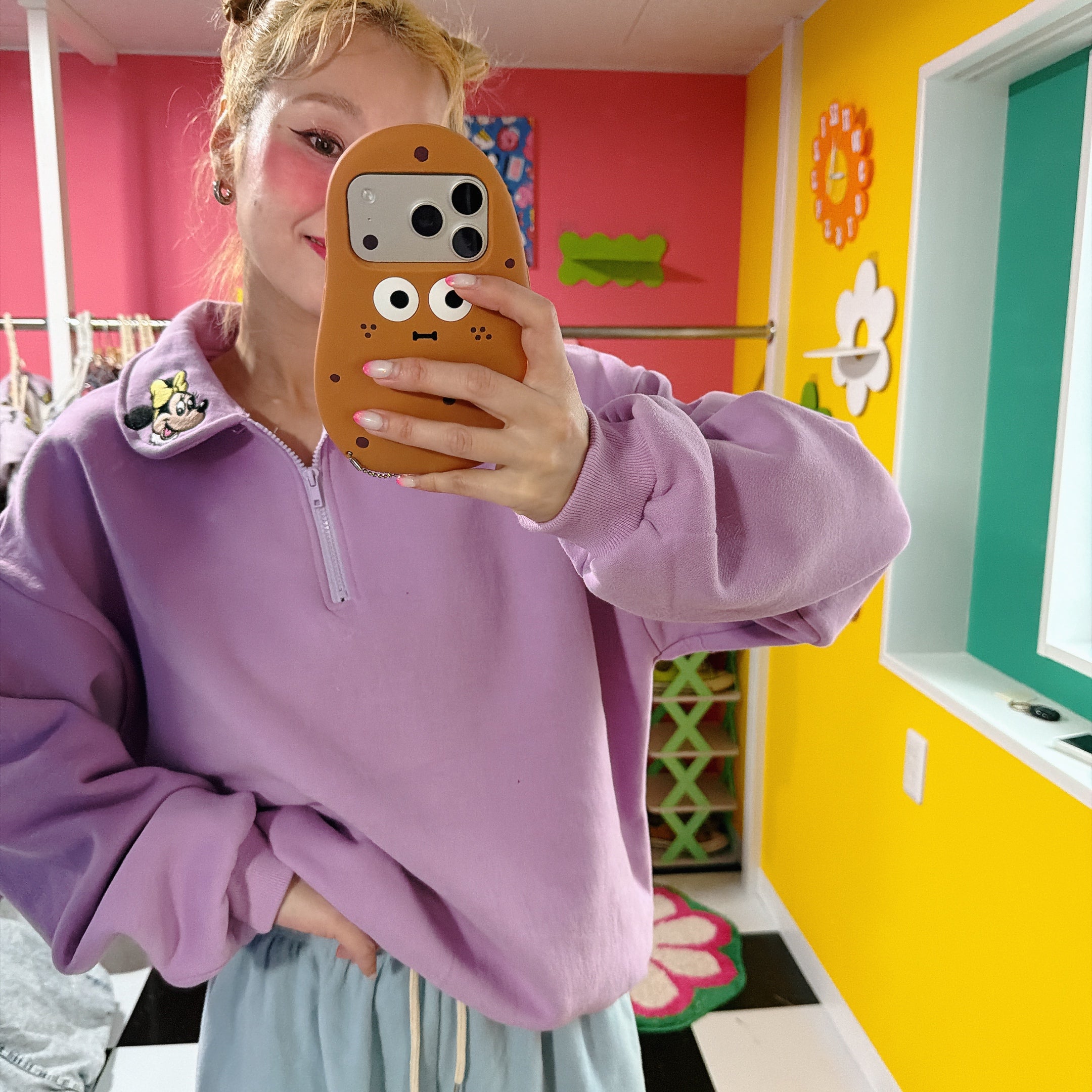 ※予約※2色ディズニー襟刺繍スウェット 2月中の出荷予定