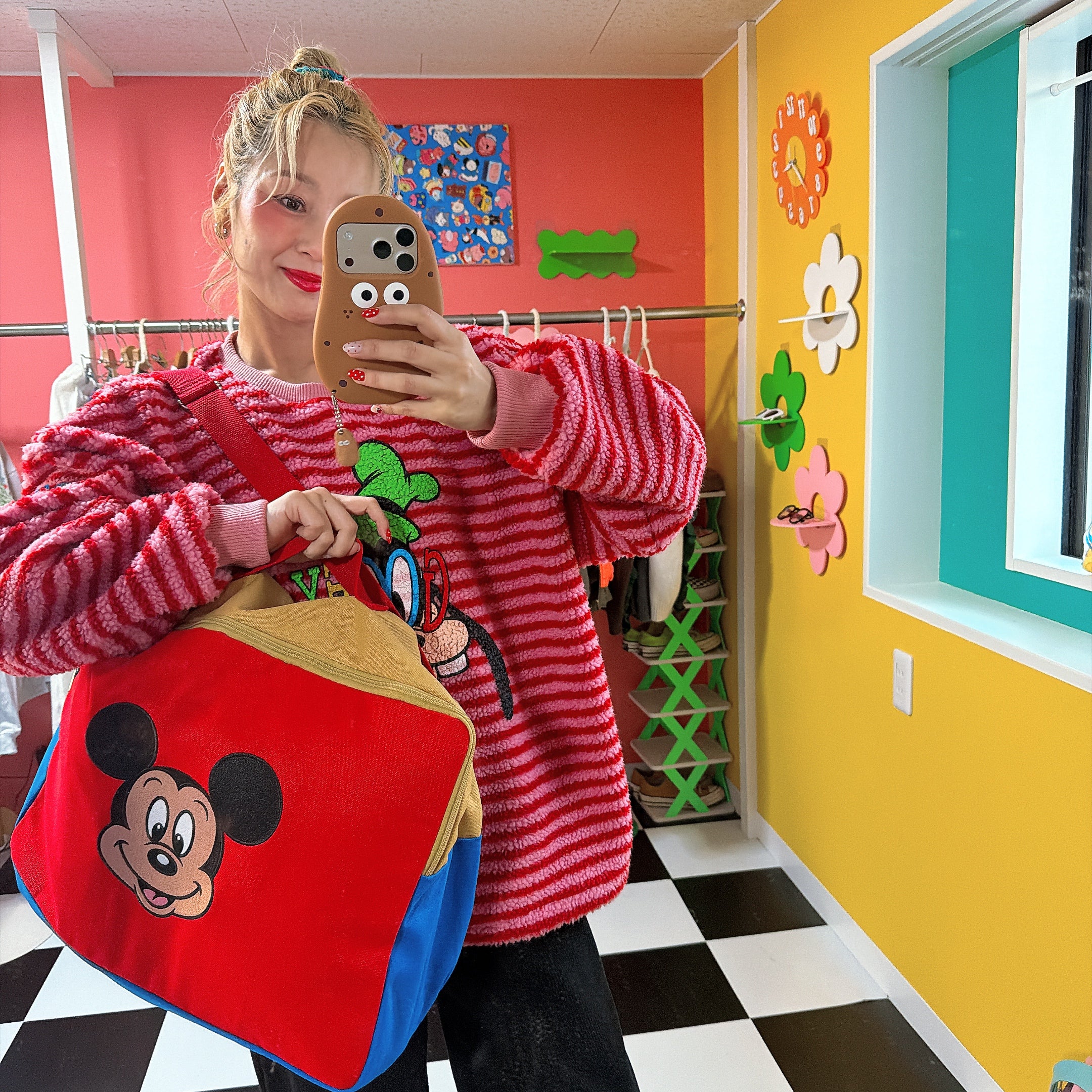 *Pre-order* Two-color Mickey Face Travel Bag Scheduled to ship in late February