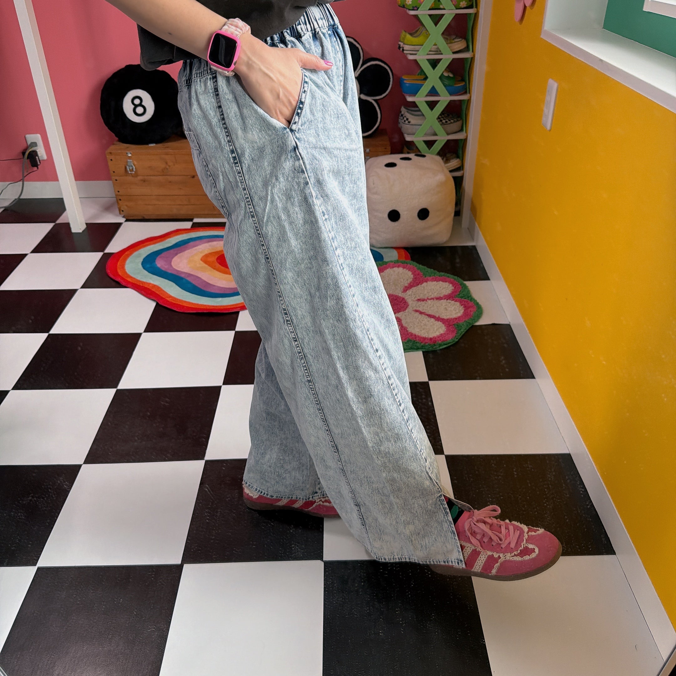 *Reservations with limit* Setup possible Lightweight denim chemical-treated 2-way pants Shipping scheduled for mid-June