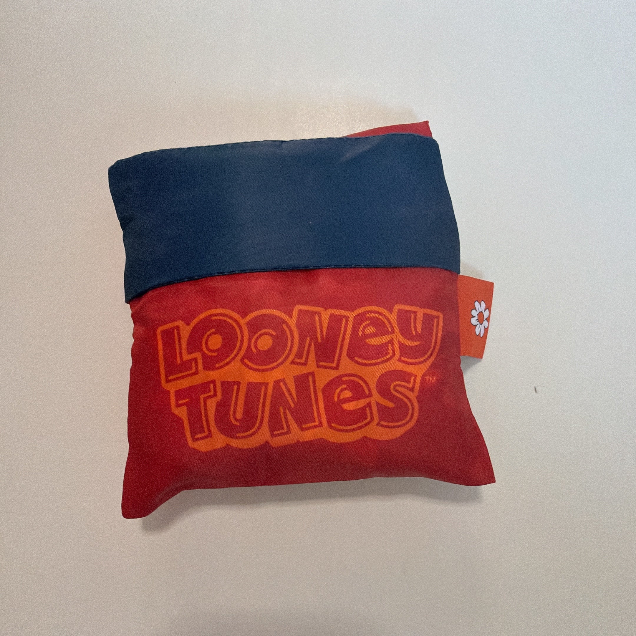 *Pre-order* 8 Types Looney Tunes NOSTALGICA Bi-color Bag - Scheduled for shipment in August