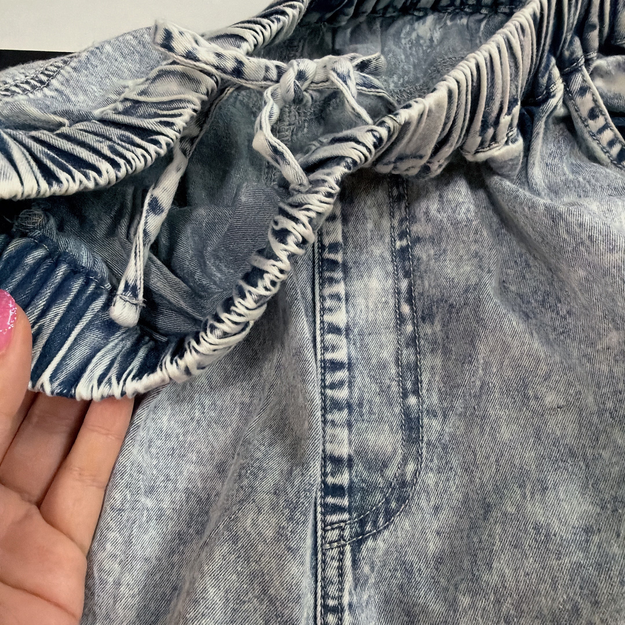 *Reservations with limit* Setup possible Lightweight denim chemical-treated 2-way pants Shipping scheduled for mid-June