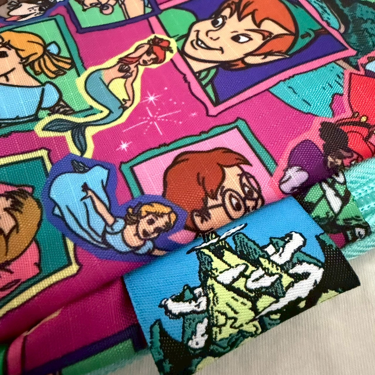 ※上限あり予約※3種類 NOSTALGICA DISNEY 総柄シリーズ圧縮トラベルポーチ 5月中の出荷予定