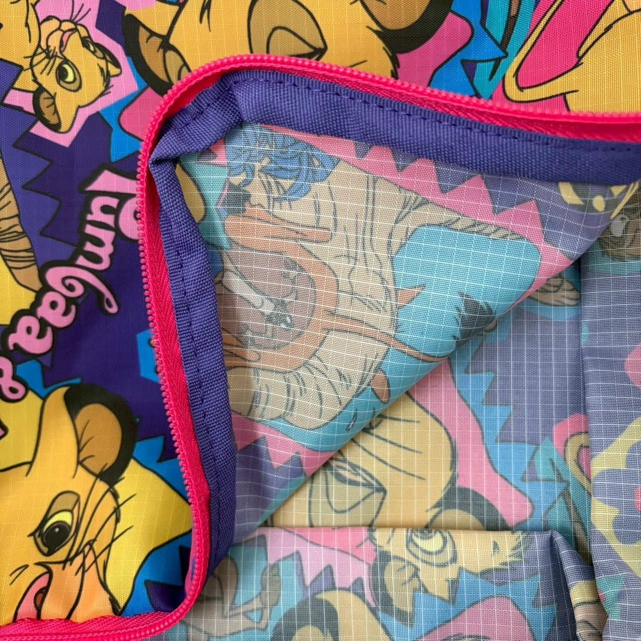 ※上限あり予約※3種類 NOSTALGICA DISNEY 総柄シリーズ圧縮トラベルポーチ 5月中の出荷予定