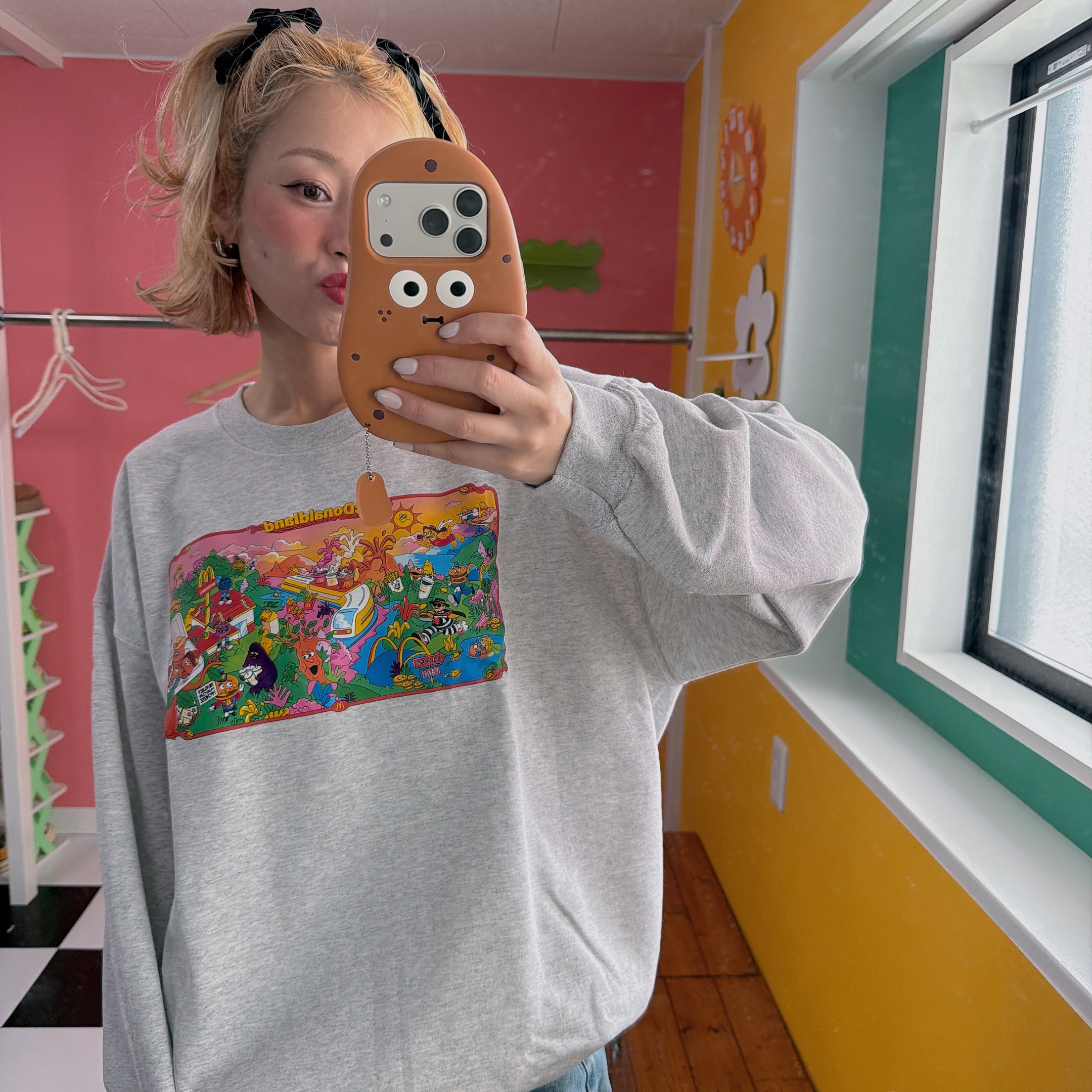 即納 2色 マクドナルドUSセレクト プリントスウェット 4〜5営業日で出荷予定