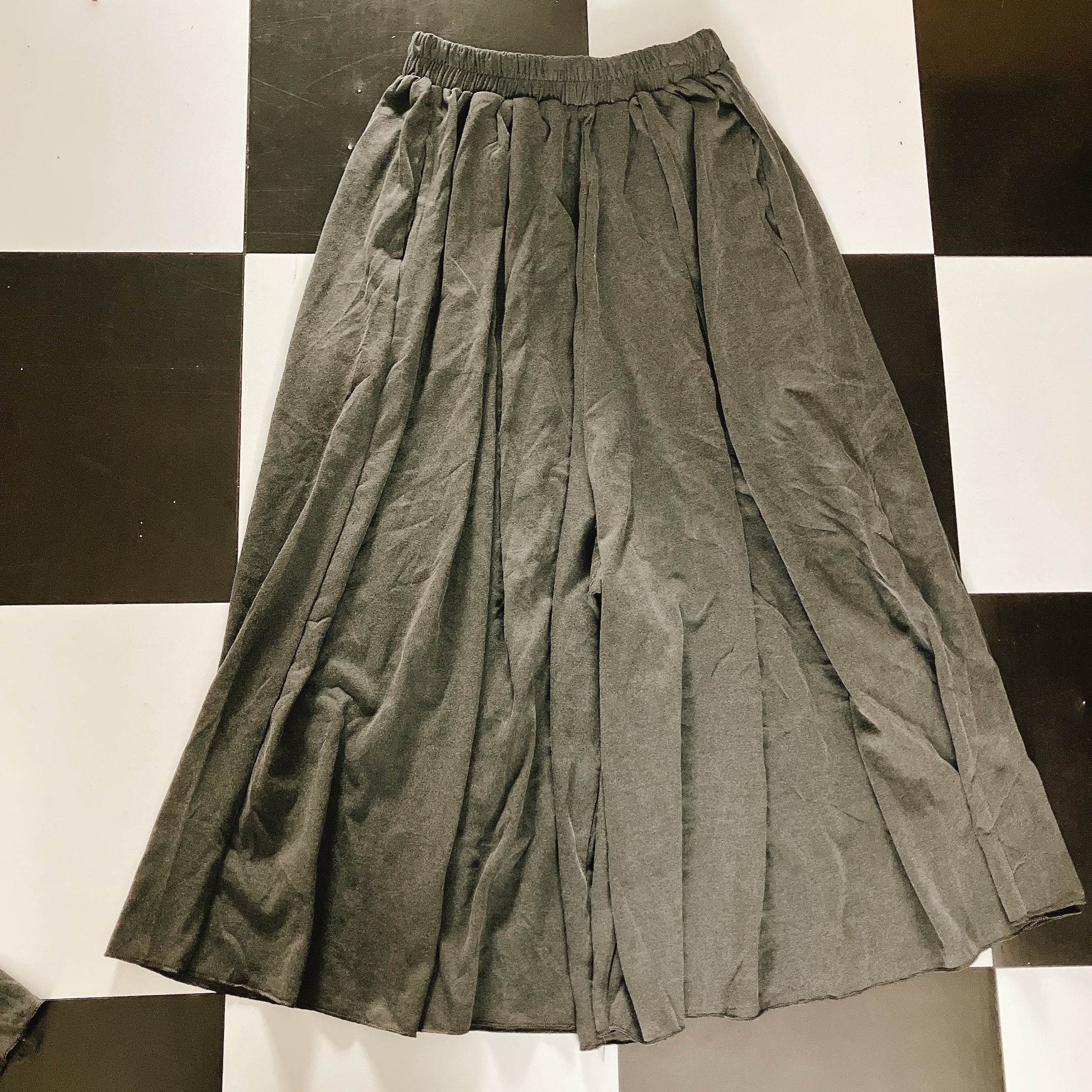 *Pre-order* 2 colors: Pigment Tank Top & Wide Pants (Set-up Compatible) - Scheduled for shipment in August