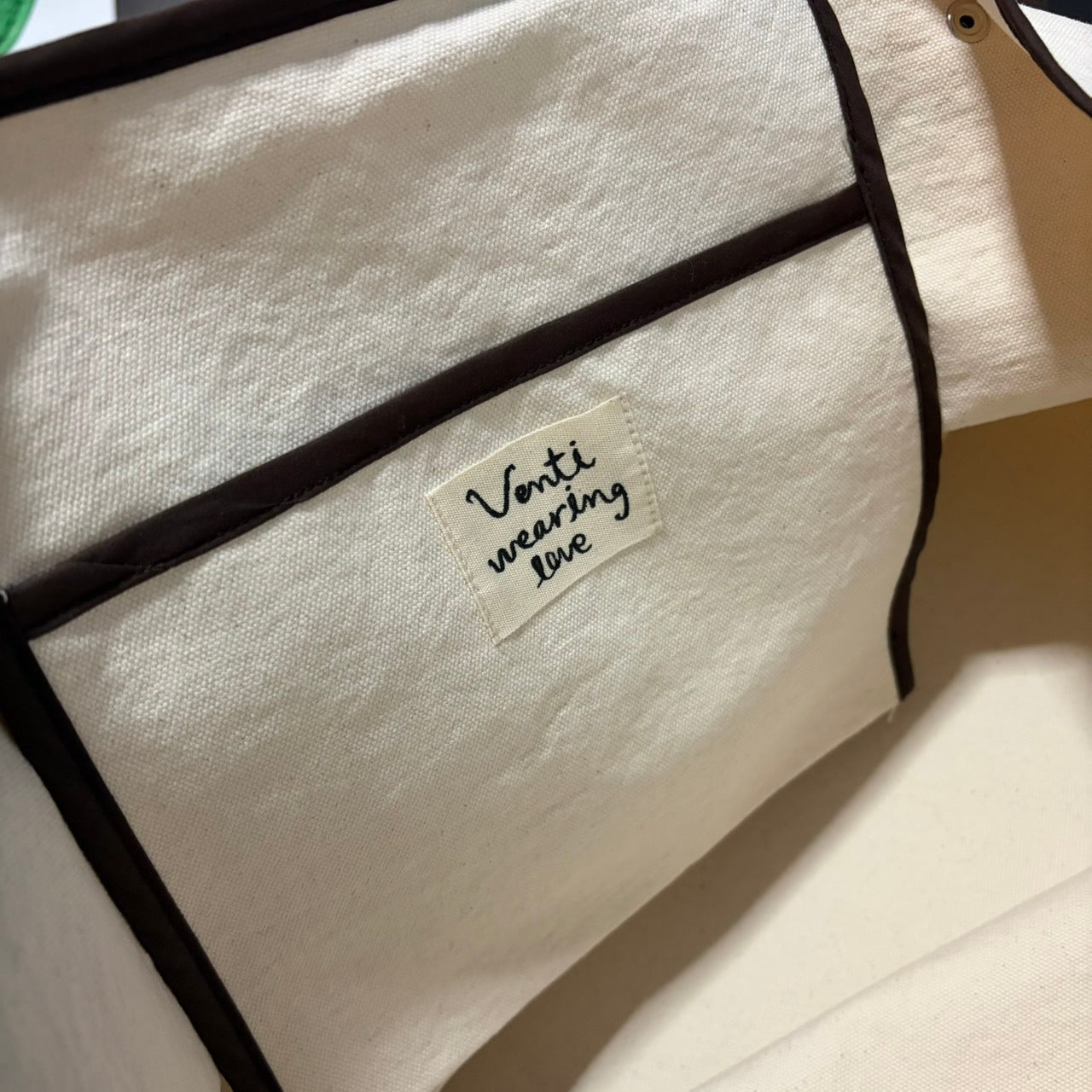 ※Pre-order※ 4 colors Mickey Mouse design embroidered tote bag Scheduled to ship around mid-March