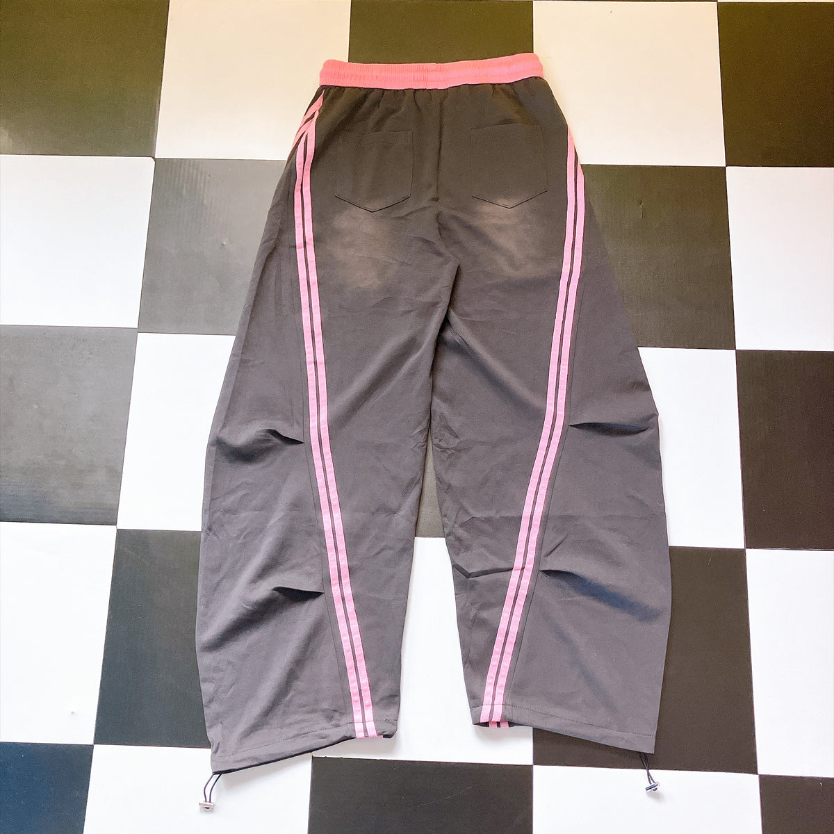 ※予約※ サイドラインピグメントスウェットカーブパンツ 9月中の発送予定