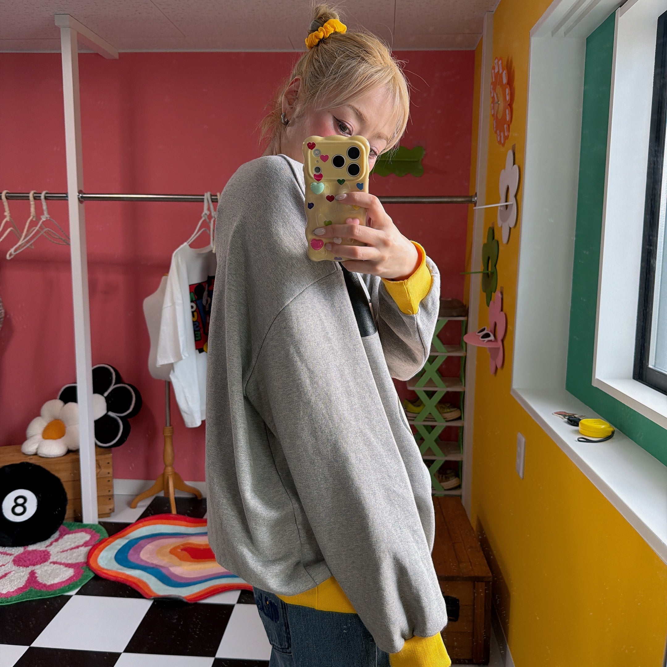 ※予約※2色 ミッキーフェイススウェット 3月中の出荷予定