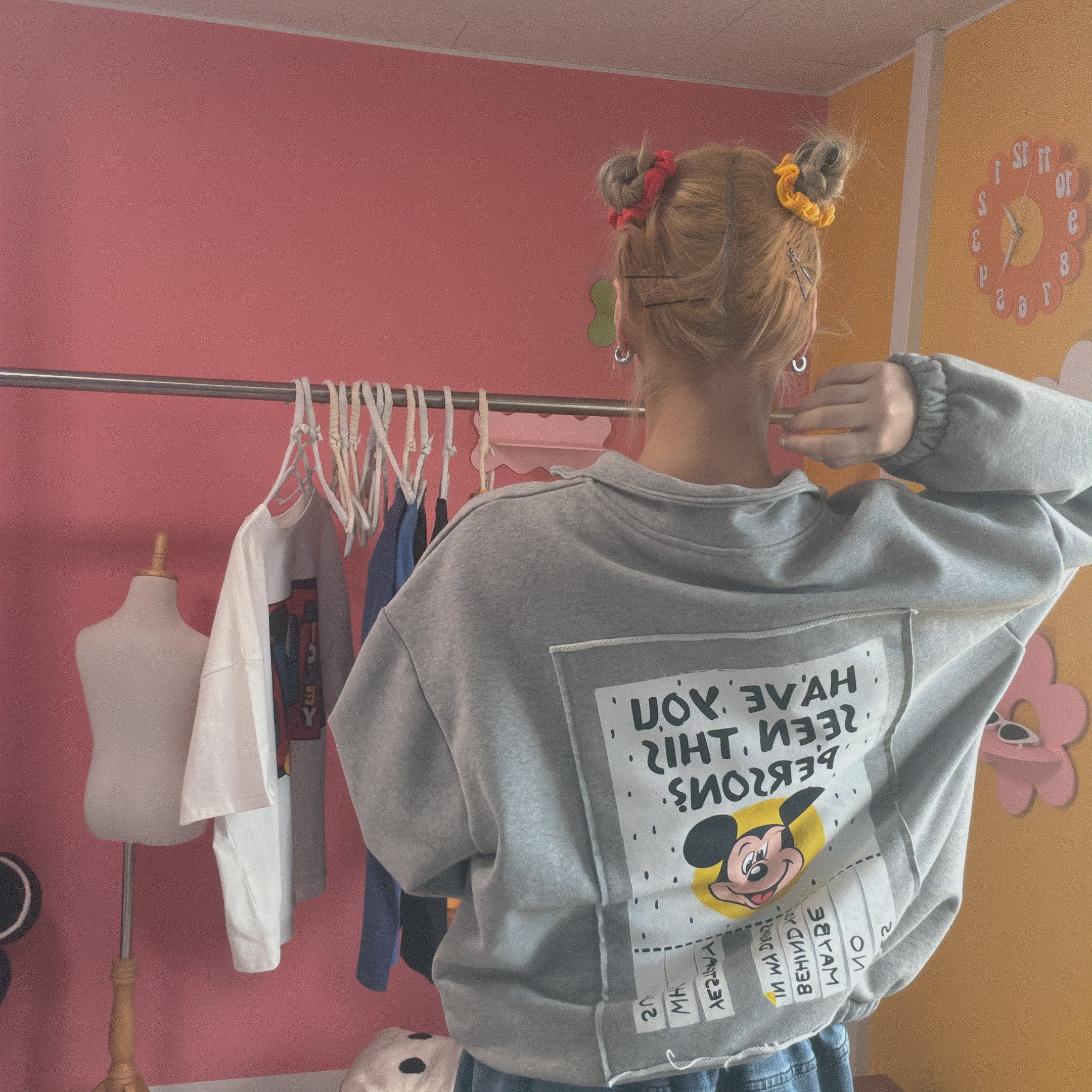 ※予約※2色 MICKEY パッチハーフジップスウェット 3月中の出荷予定