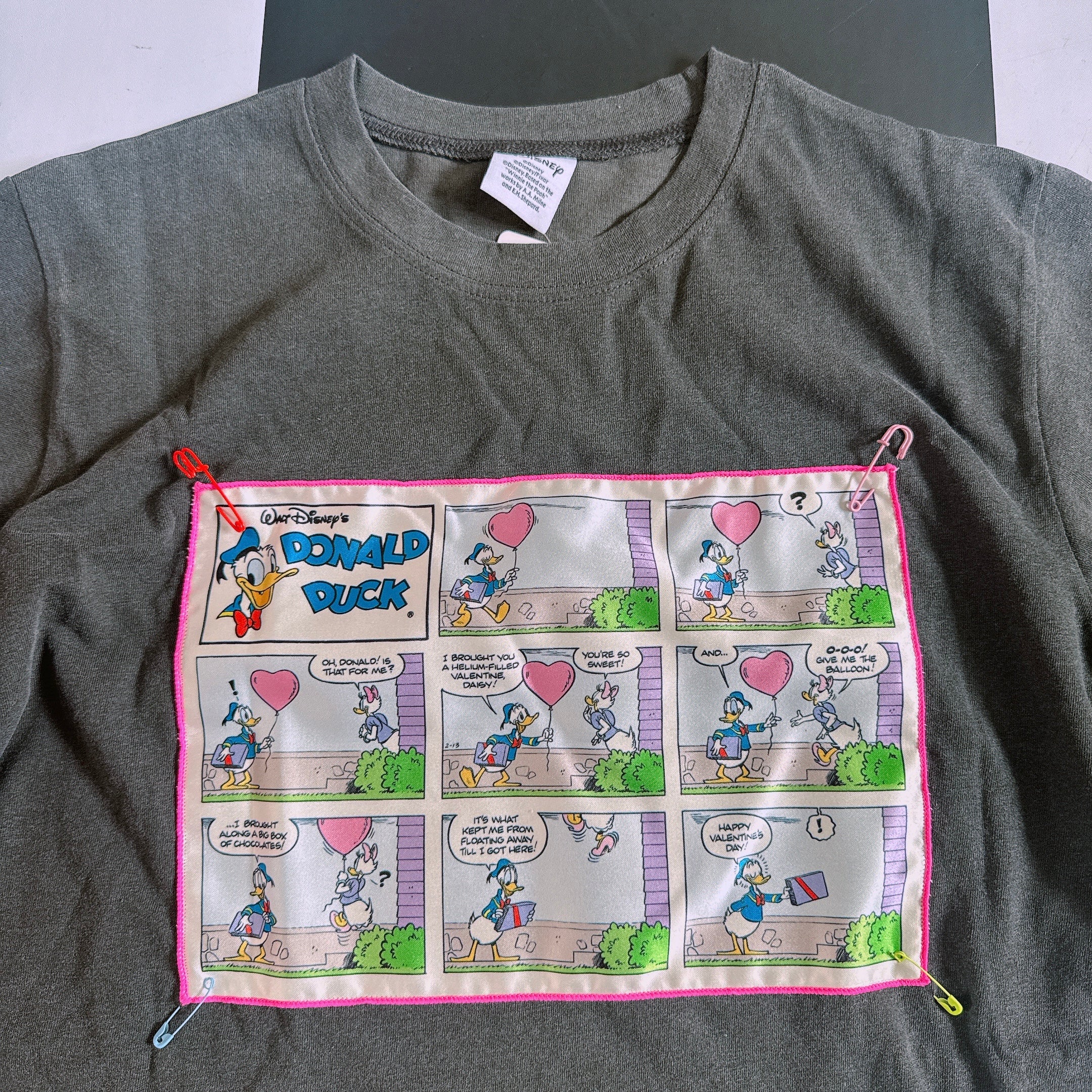 *Pre-order* 2 colors Comic Donald design TEE Scheduled to ship in July