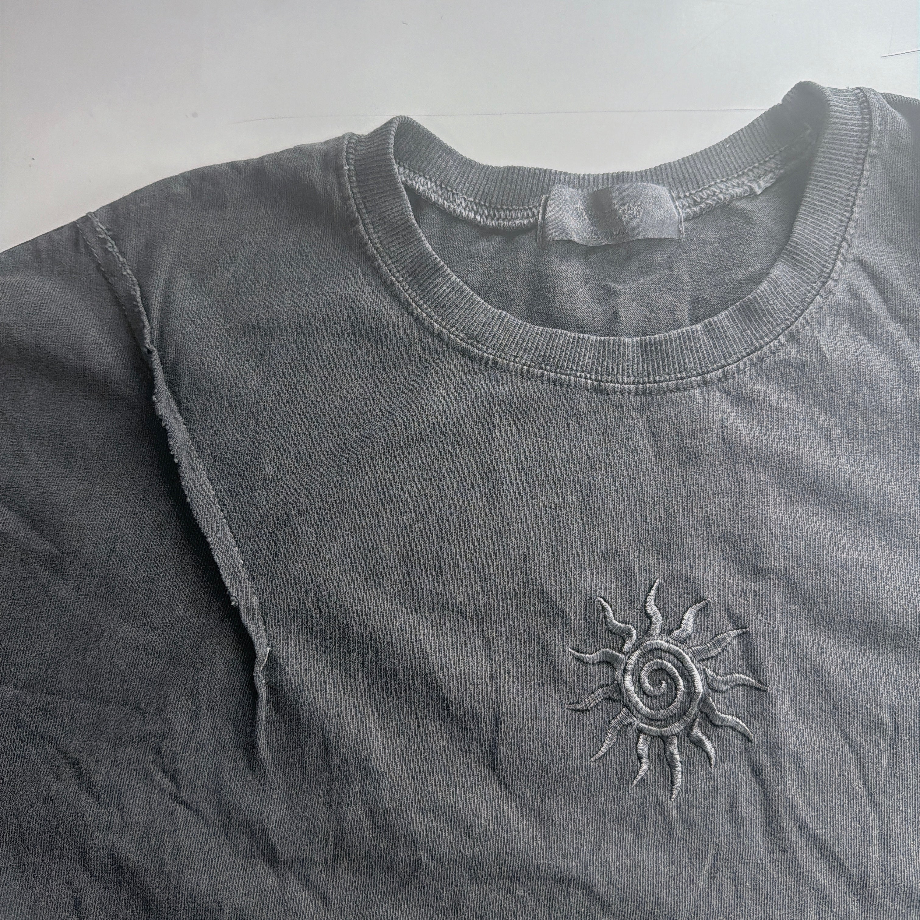 ※予約※ ピグメント太陽刺繍☀︎Tシャツ 8月下旬ごろの発送予定