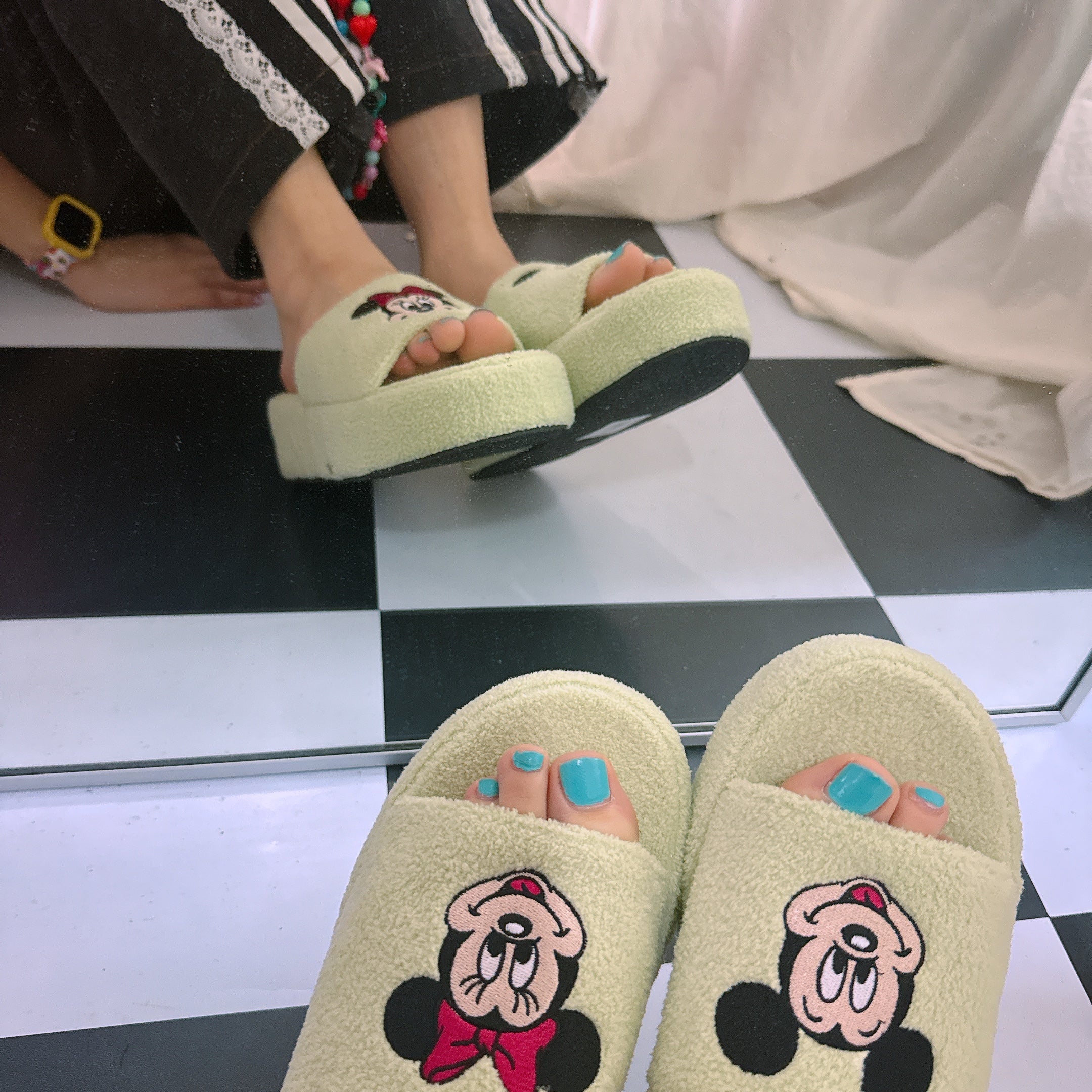 *Pre-order* 3 types of Miki Mini Sandals Scheduled to ship in July