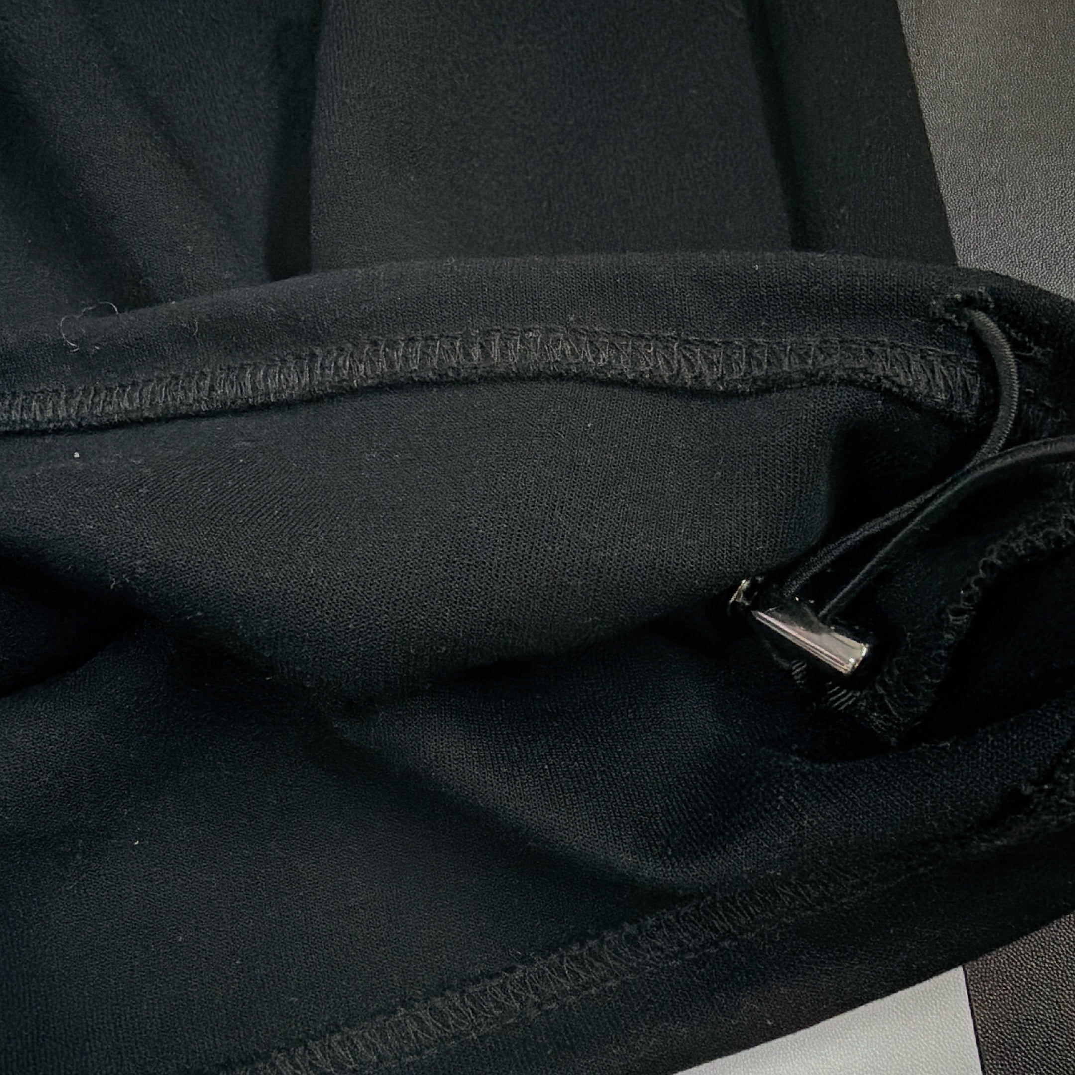 ※予約※2色 タック入りドロストスウェットパンツ  3月下旬の出荷予定