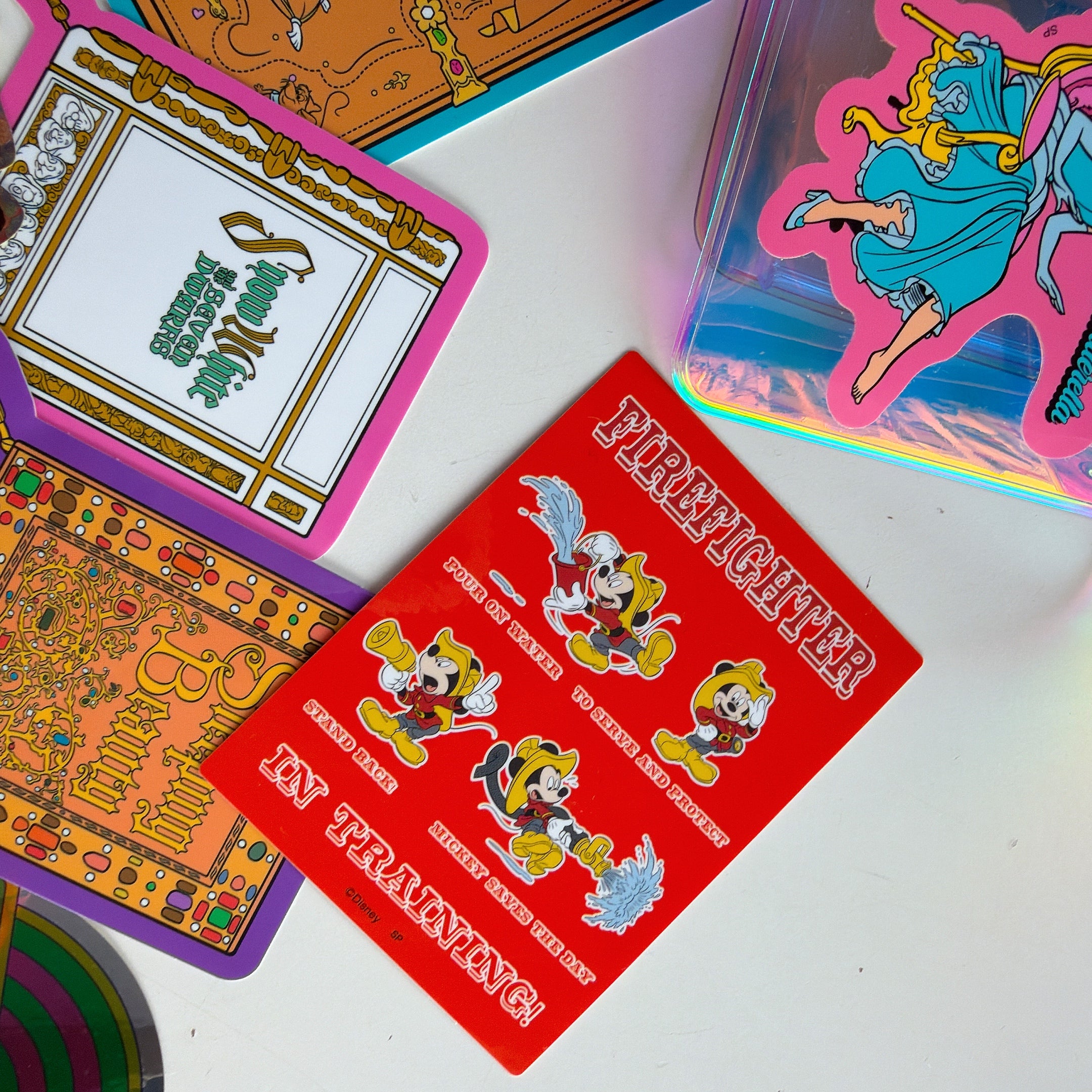 即納 新柄10種類 DISNEYキャラクターステッカー 3月中の出荷予定