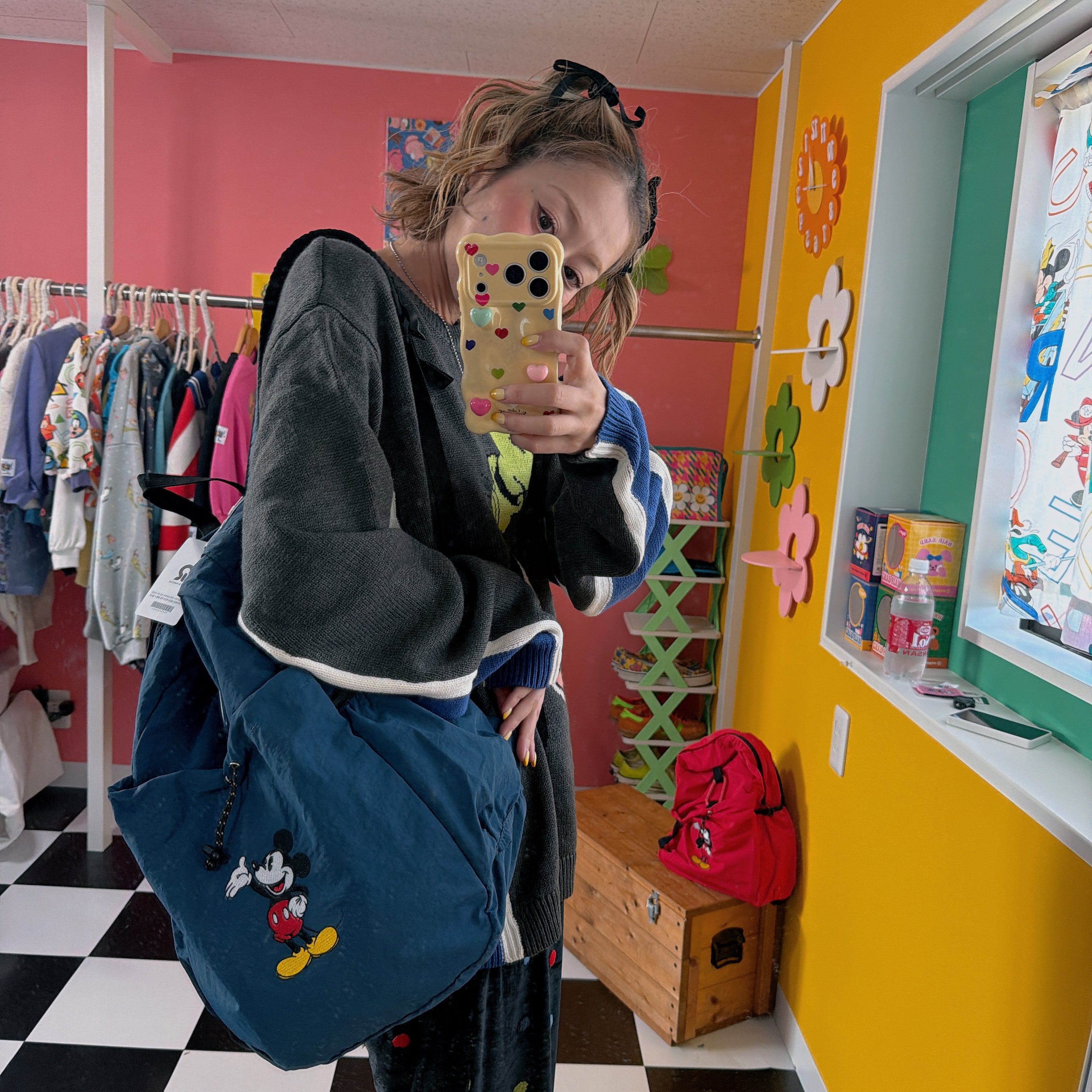 ※再販予約※3色 ミッキー刺繍軽量リュック 12月上旬〜中旬ごろのお届け予定