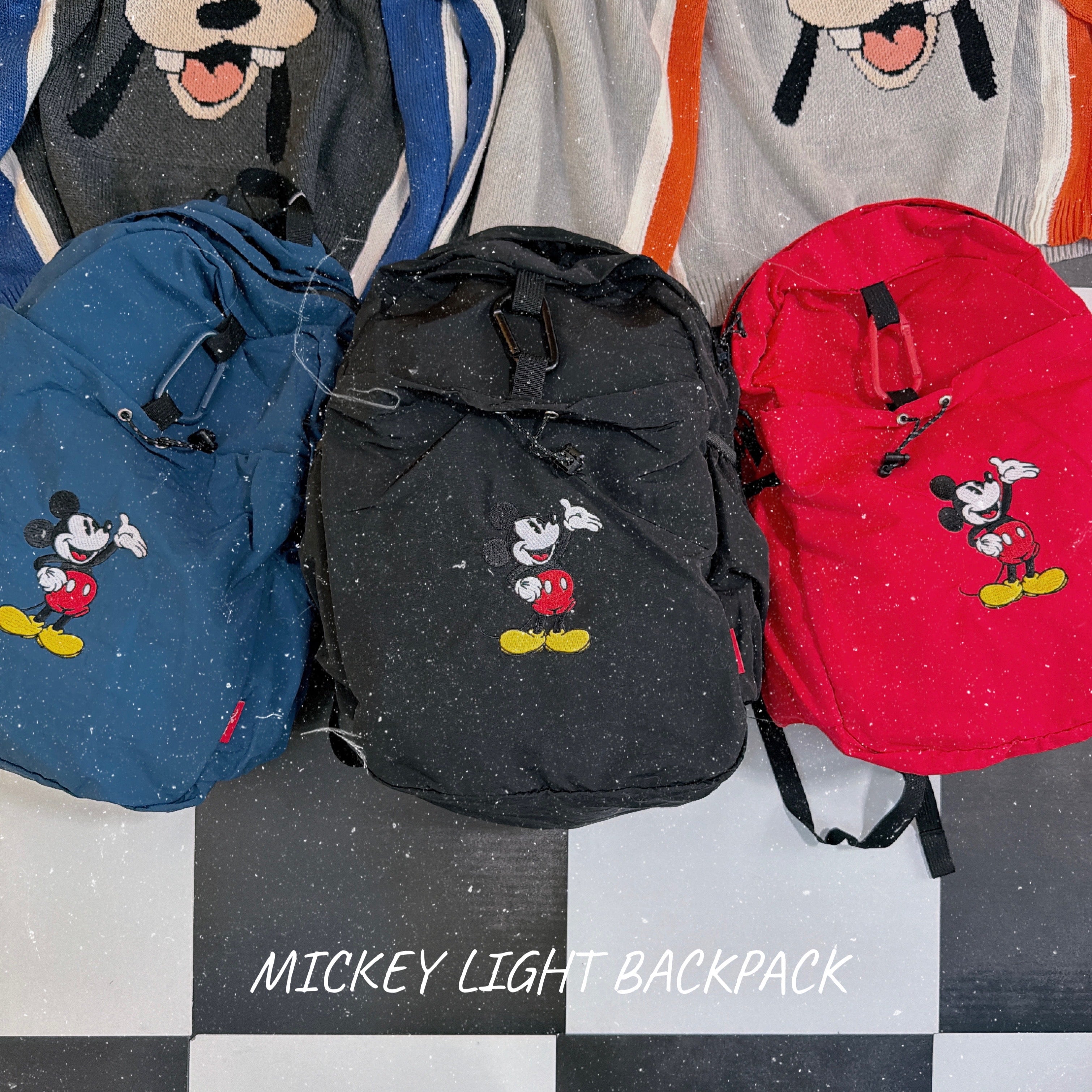 ※再販予約※3色 ミッキー刺繍軽量リュック 12月上旬〜中旬ごろのお届け予定