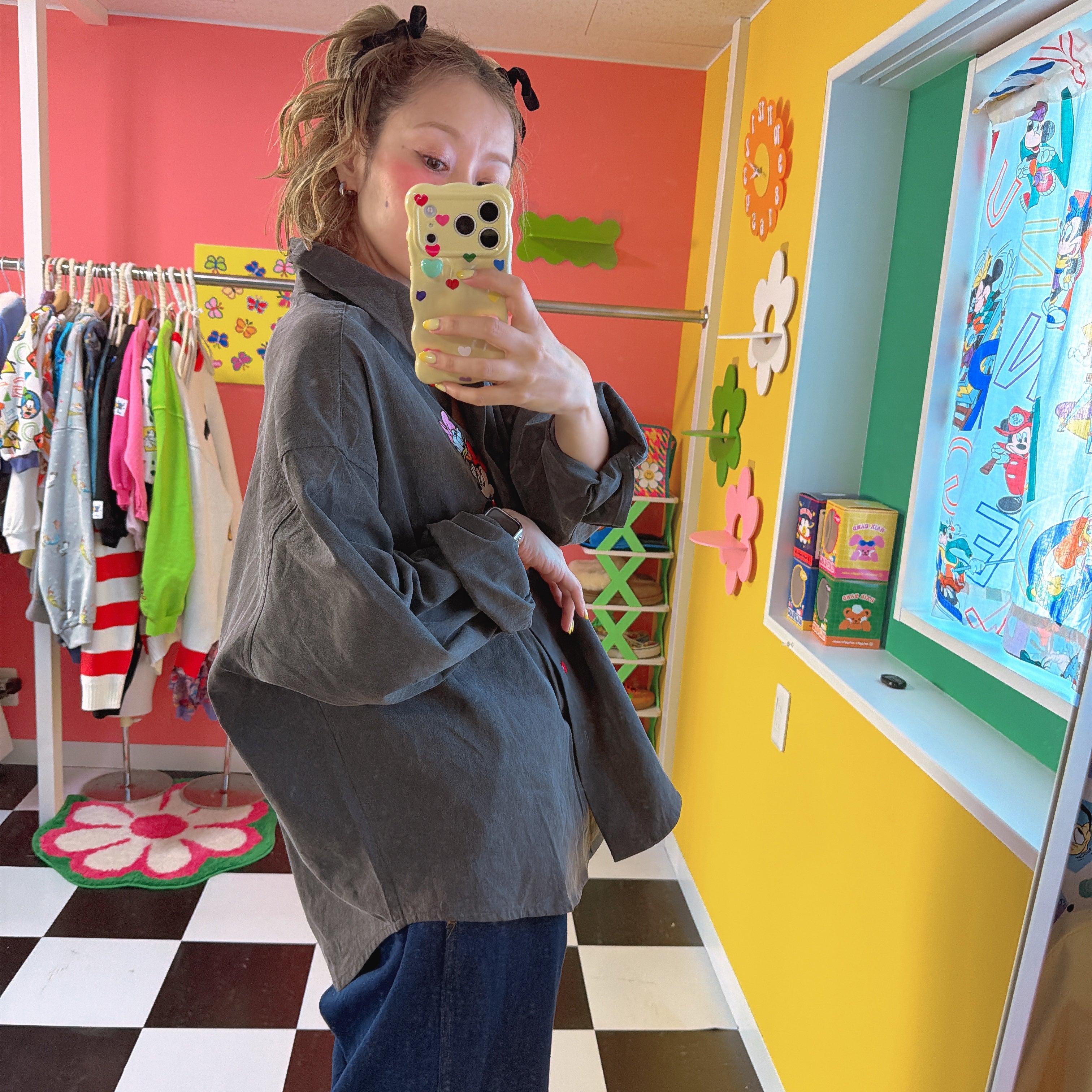 ※予約※新デザイン!3色 ミッキーフレンズハートボタン刺繍シャツ 12月中の出荷予定