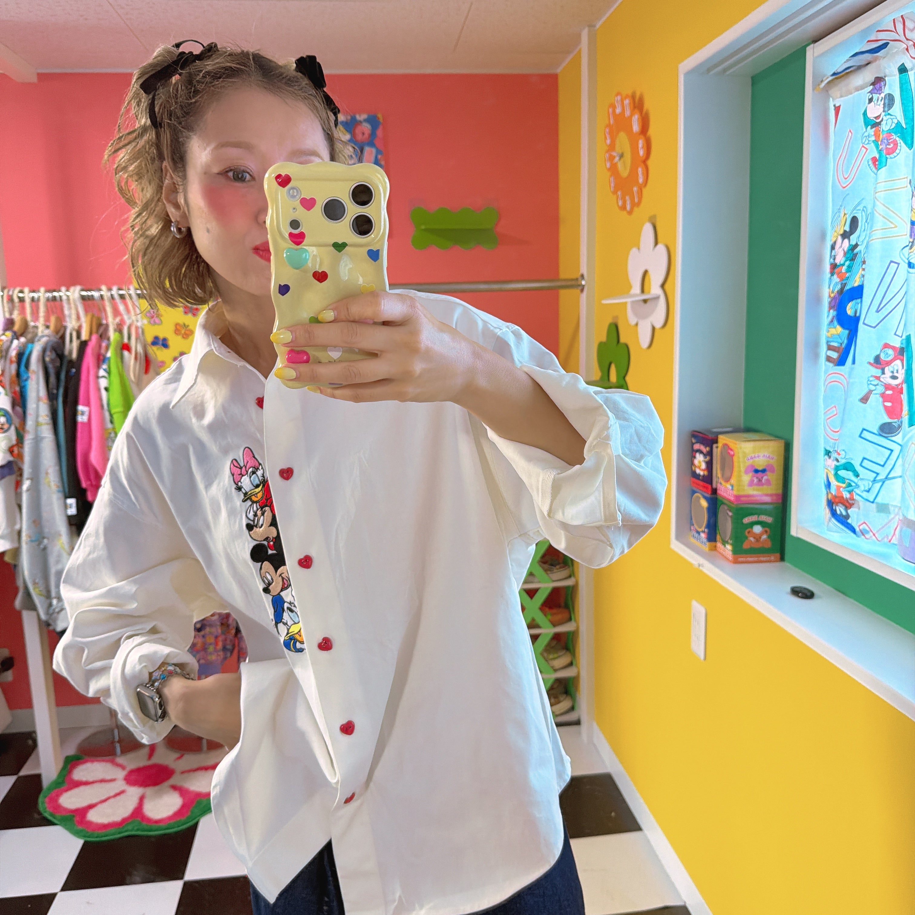 ※予約※新デザイン!3色 ミッキーフレンズハートボタン刺繍シャツ 12月中の出荷予定