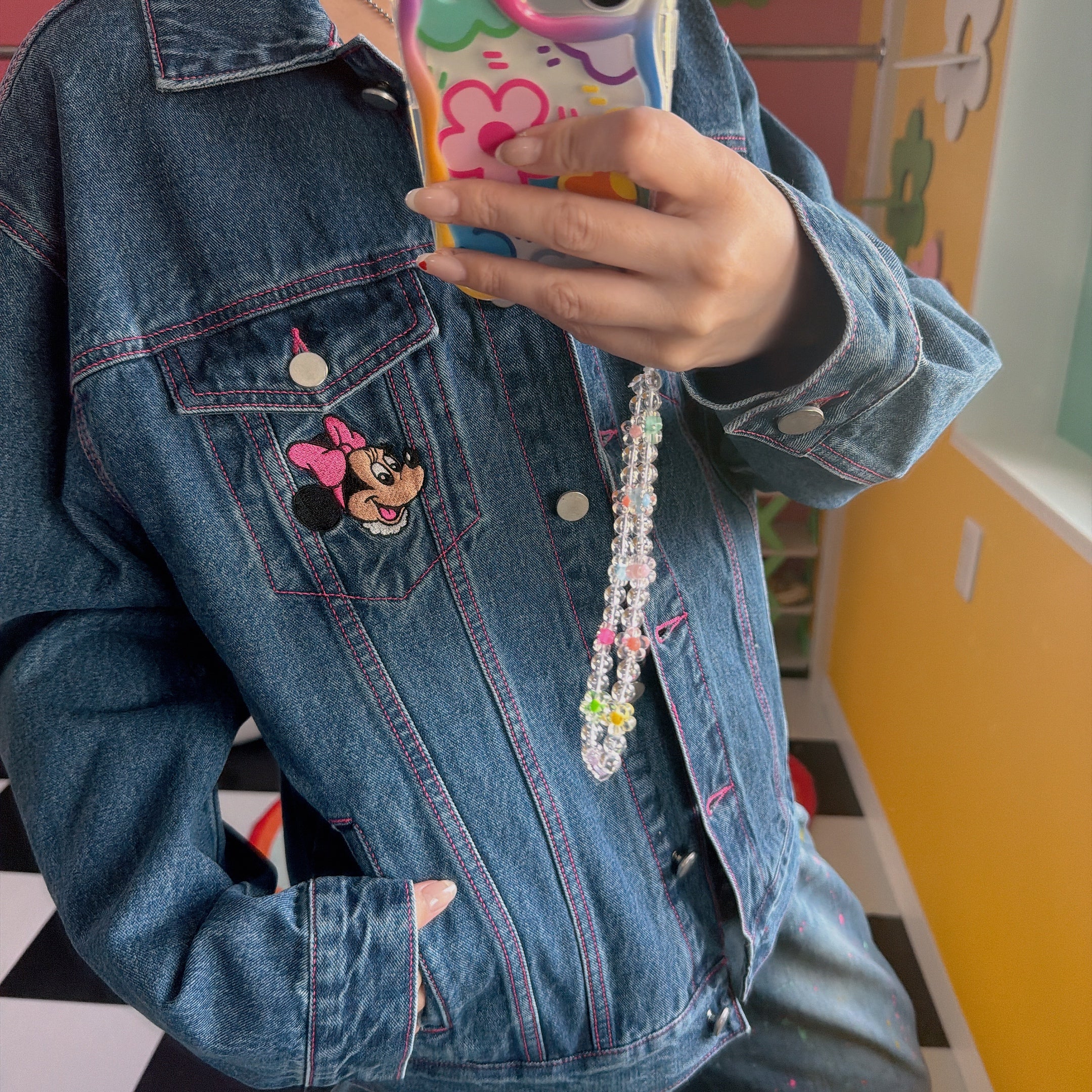 ※予約※ミッキー＆ミニー刺繍デニムジャケット 5月出荷予定