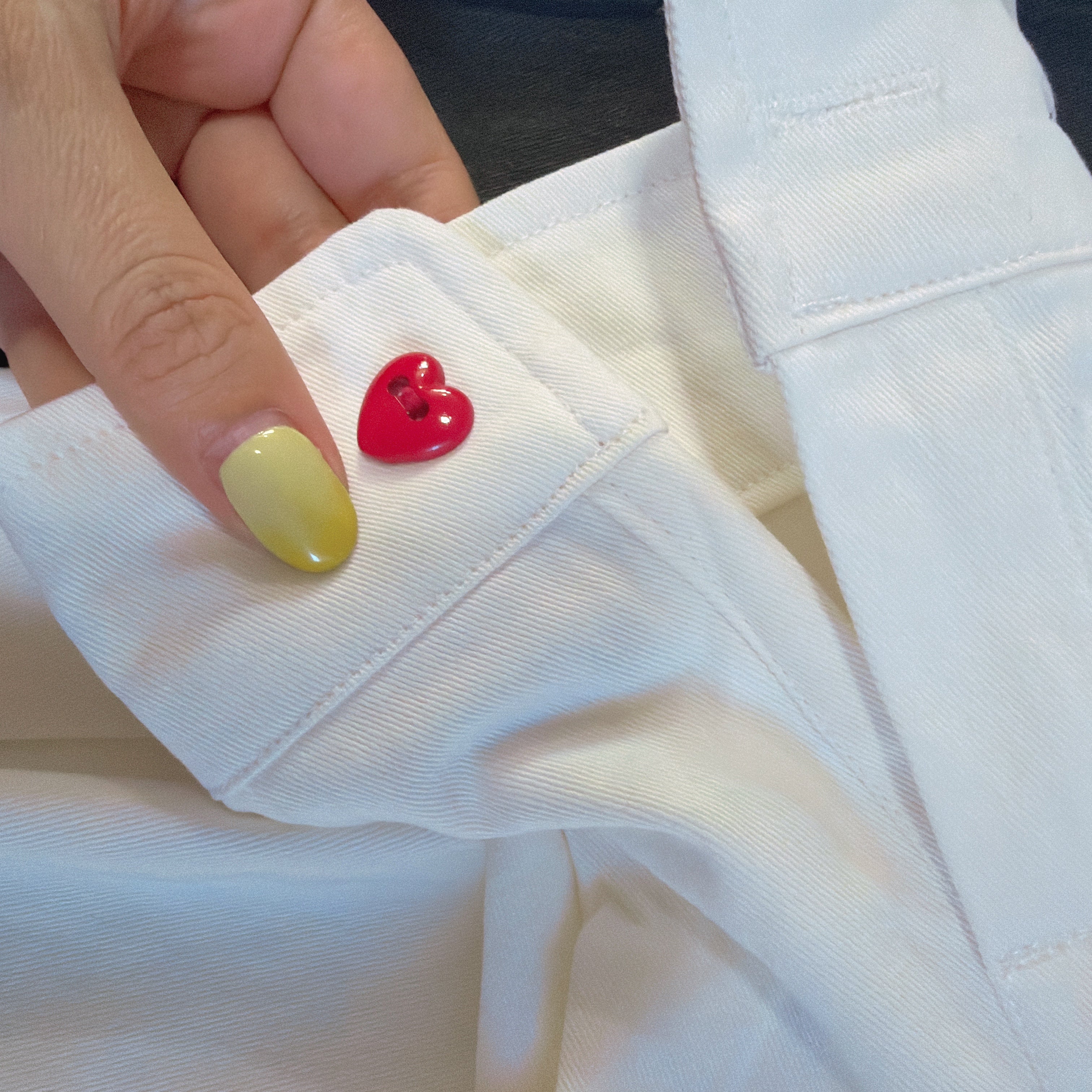 ※予約※新デザイン!3色 ミッキーフレンズハートボタン刺繍シャツ 12月中の出荷予定