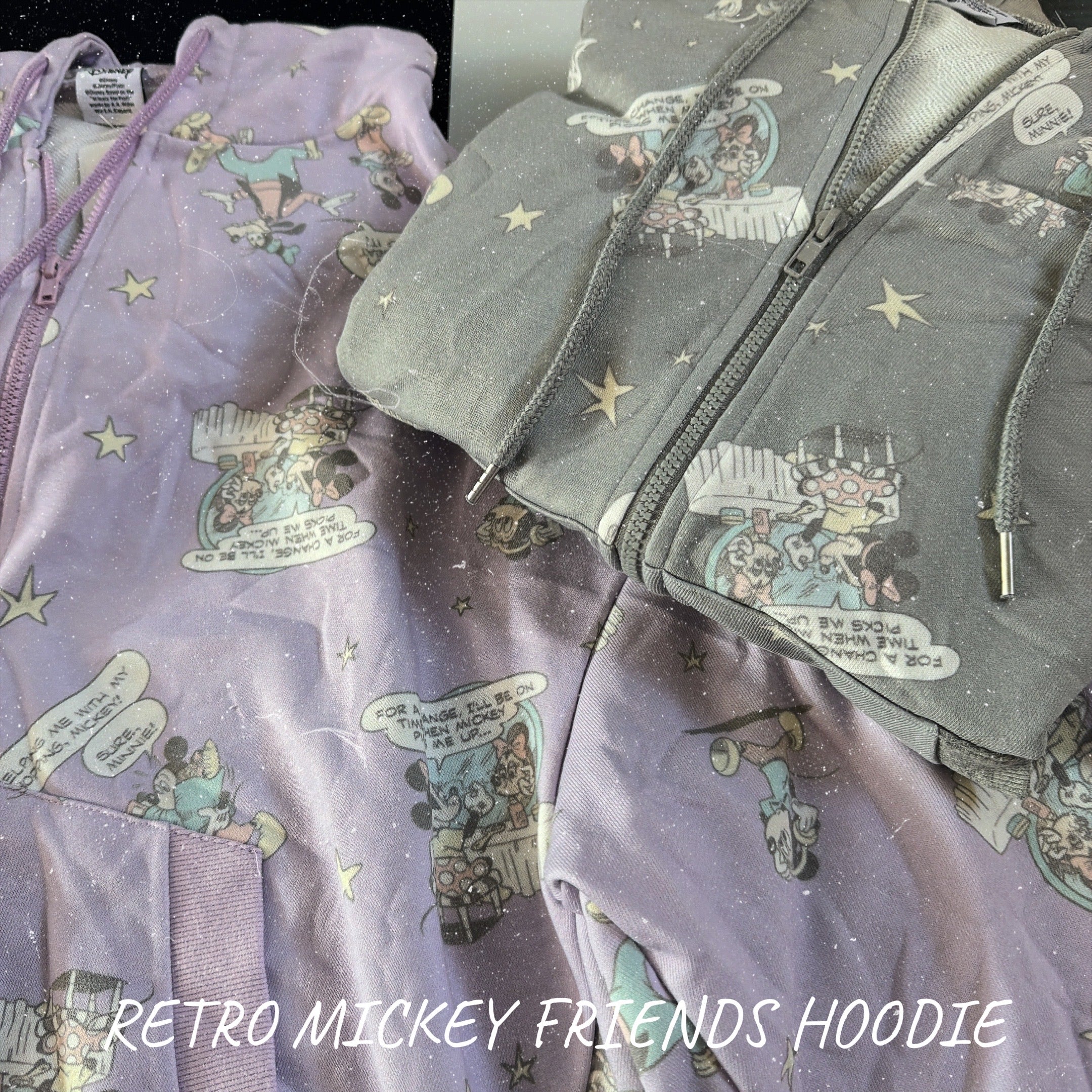 ※予約※2色 レトロミッキーフレンズジップアップパーカー 12月中の出荷予定
