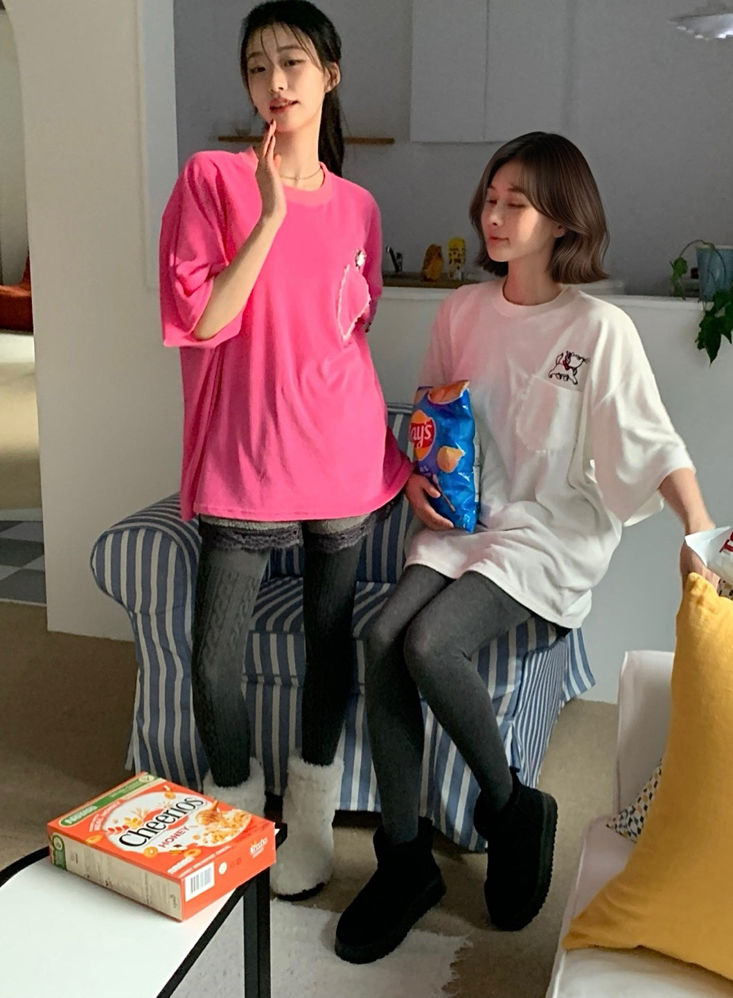 2025SS新作ご予約商品⭐︎2色 おしゃれキャットポケットTEE♡2月上旬〜中旬ごろお届け予定