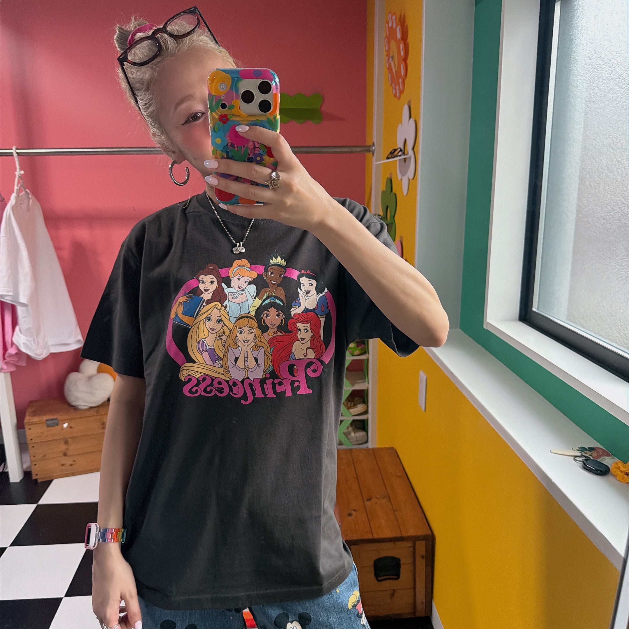 *Pre-order* 5 types of DISNEY NOSTALGICA T-shirts scheduled for shipment in June