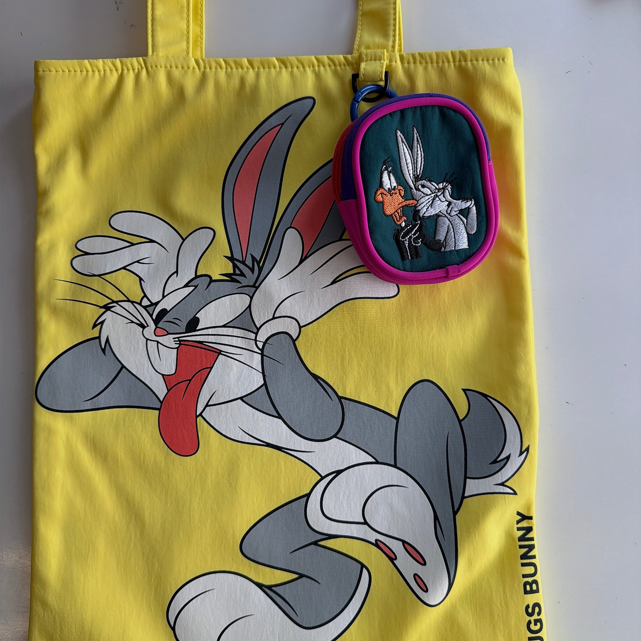*Pre-order* 8 Types Looney Tunes NOSTALGICA Bi-color Bag - Scheduled for shipment in August