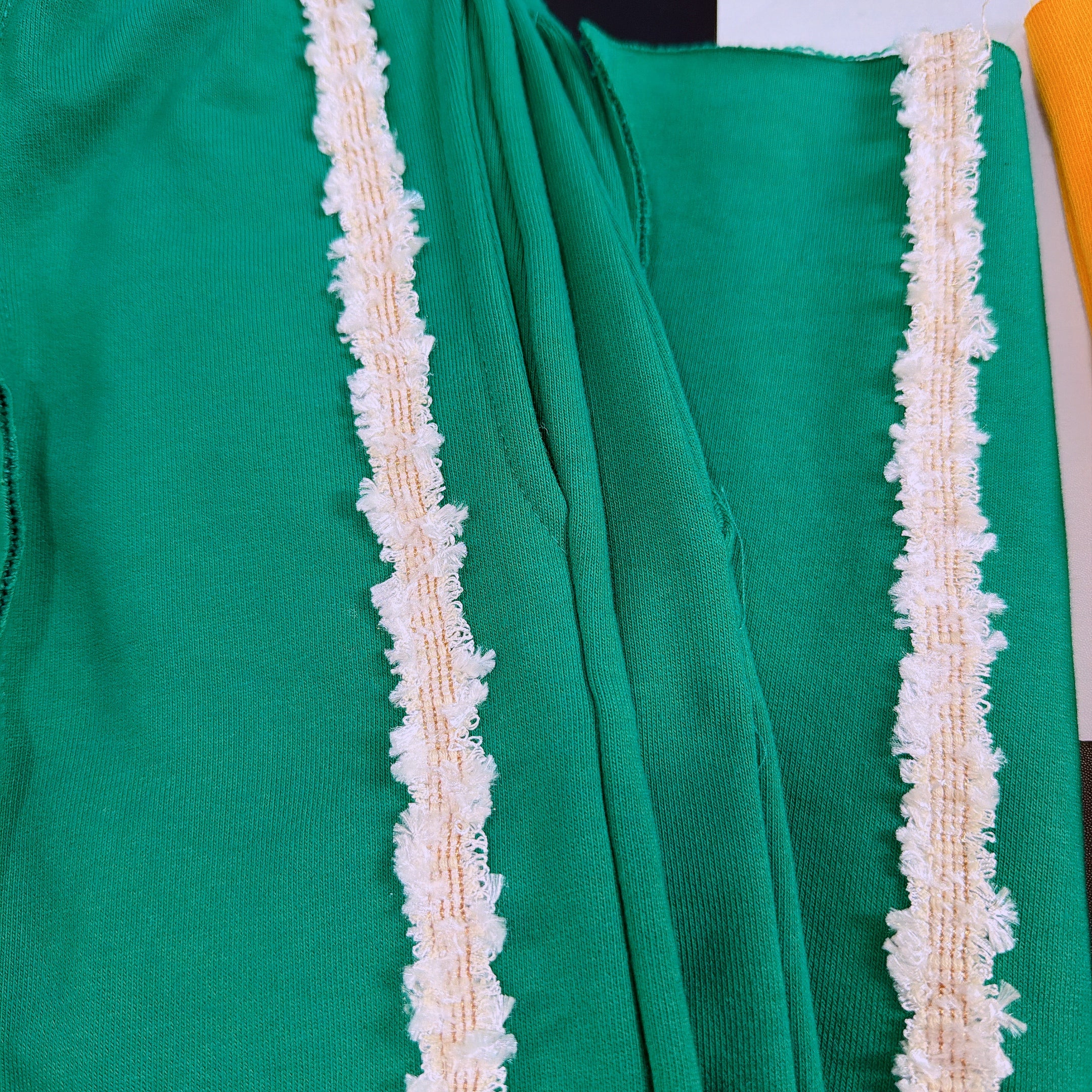 ※予約※2色 裾ダメージレーストラックカラーパンツ 2月上旬ごろ出荷予定