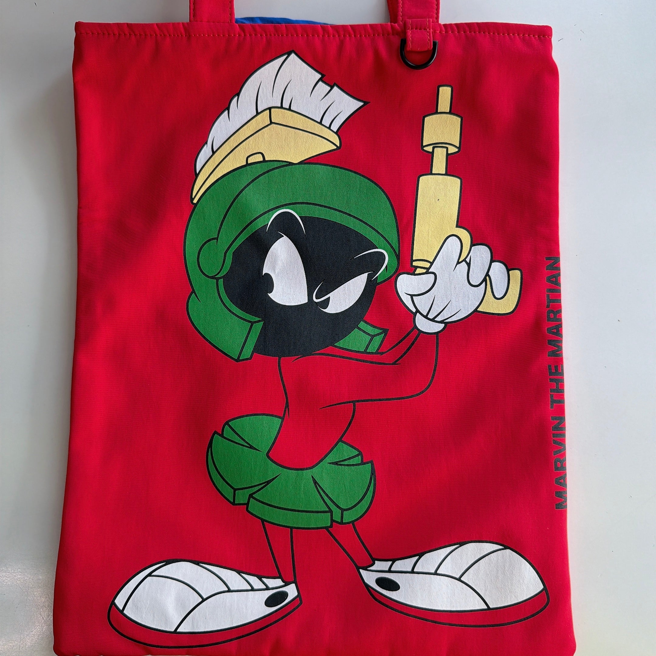 *Pre-order* 8 Types Looney Tunes NOSTALGICA Bi-color Bag - Scheduled for shipment in August