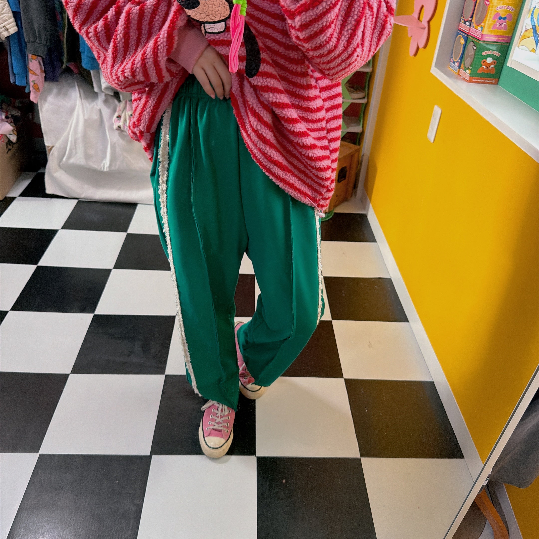 ※予約※2色 裾ダメージレーストラックカラーパンツ 2月上旬ごろ出荷予定