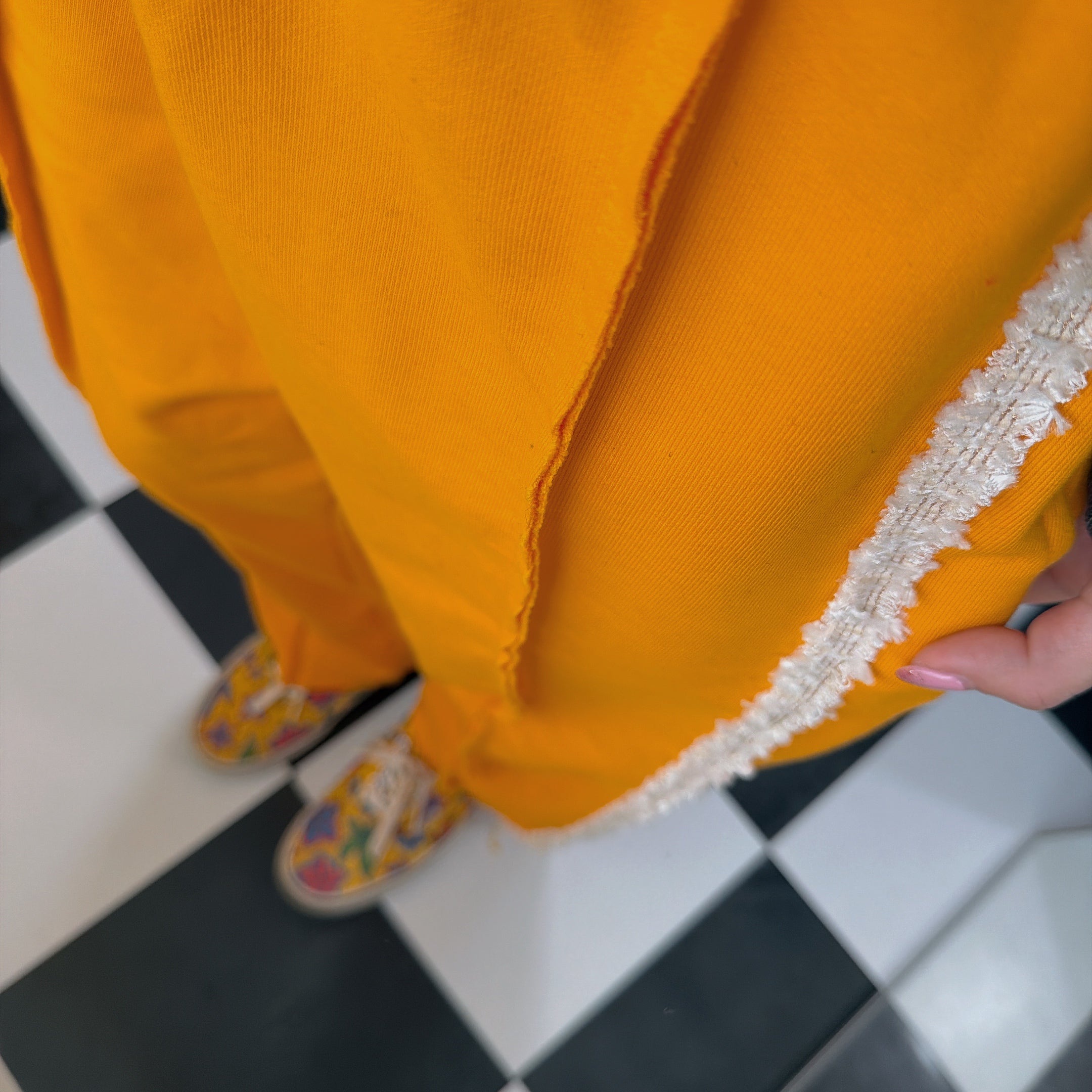 ※予約※2色 裾ダメージレーストラックカラーパンツ 2月上旬ごろ出荷予定