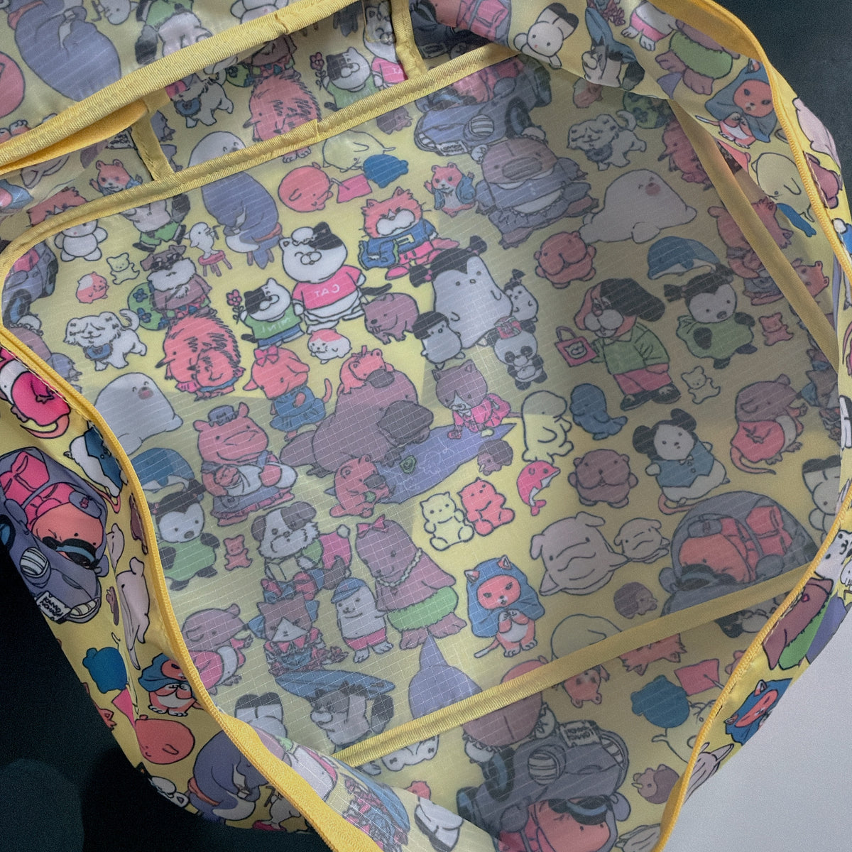 *Pre-order* 3 types of LOVELY FRIENDS Travel Bag L. Estimated delivery date is indicated on the product page.