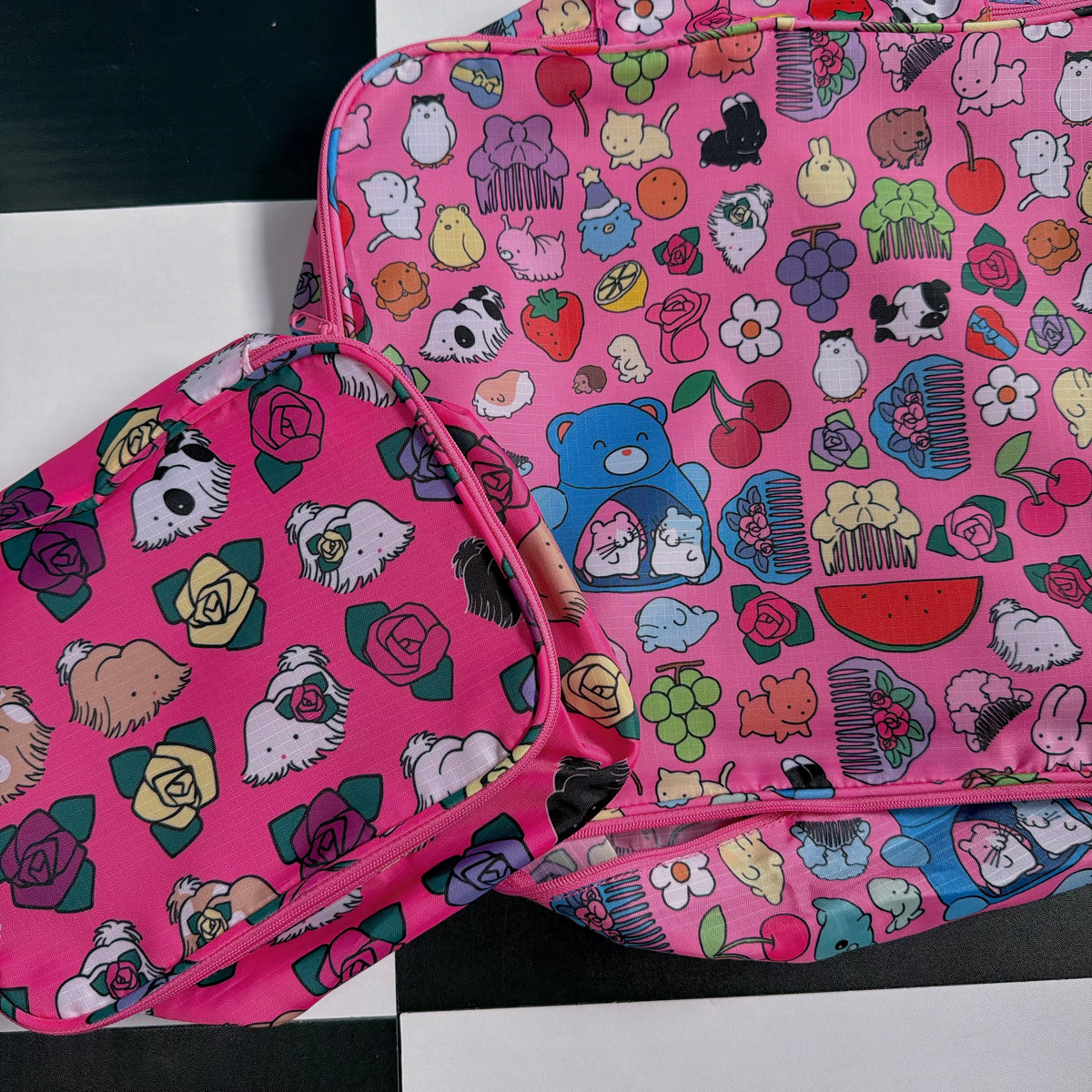 *Pre-order* 3 Types LOVELY FRIENDS Travel Bag S - Estimated delivery dates are listed on the product page.