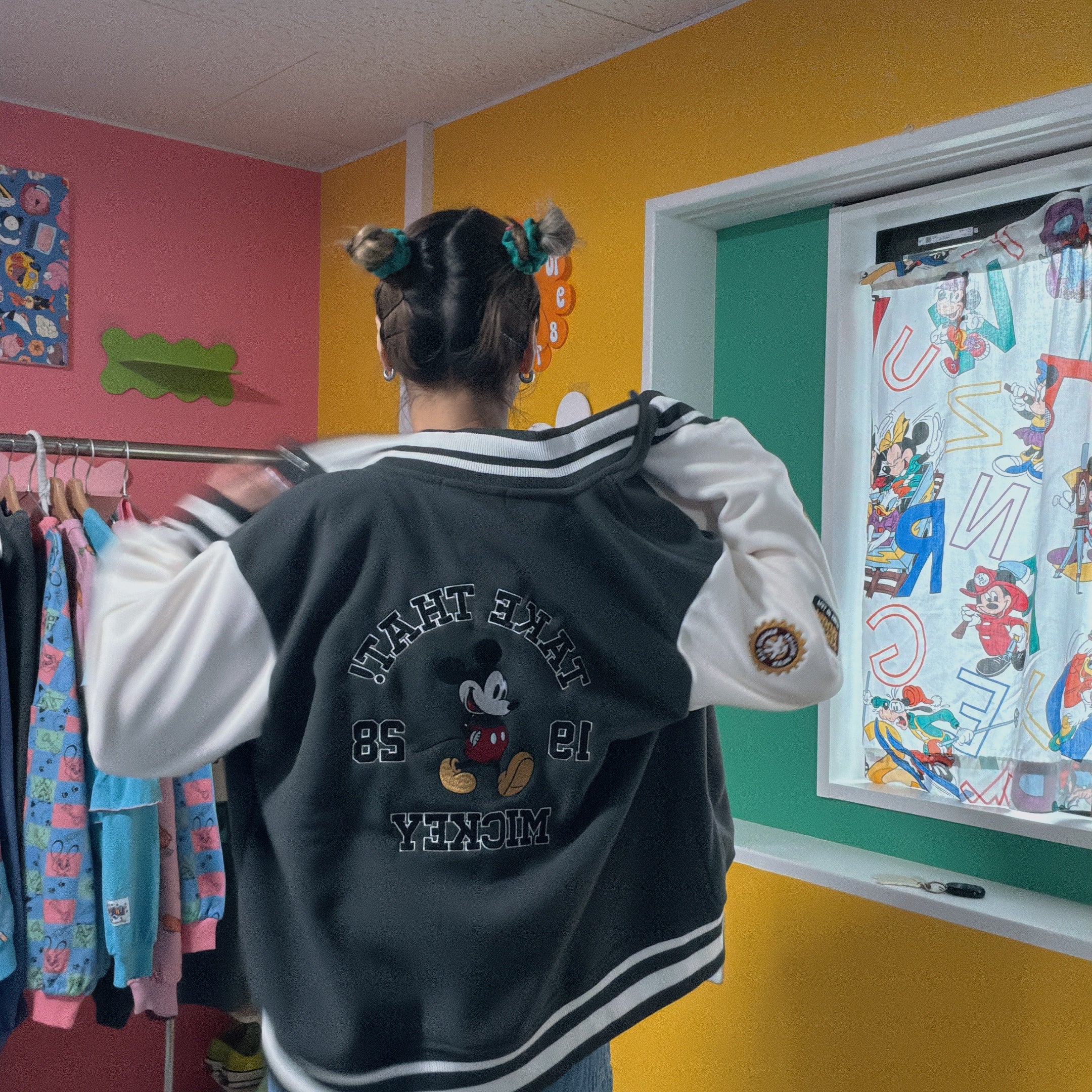 ※上限あり予約※ 3種類 ディズニーフリーススタジャン 12月中旬ごろ発送予定