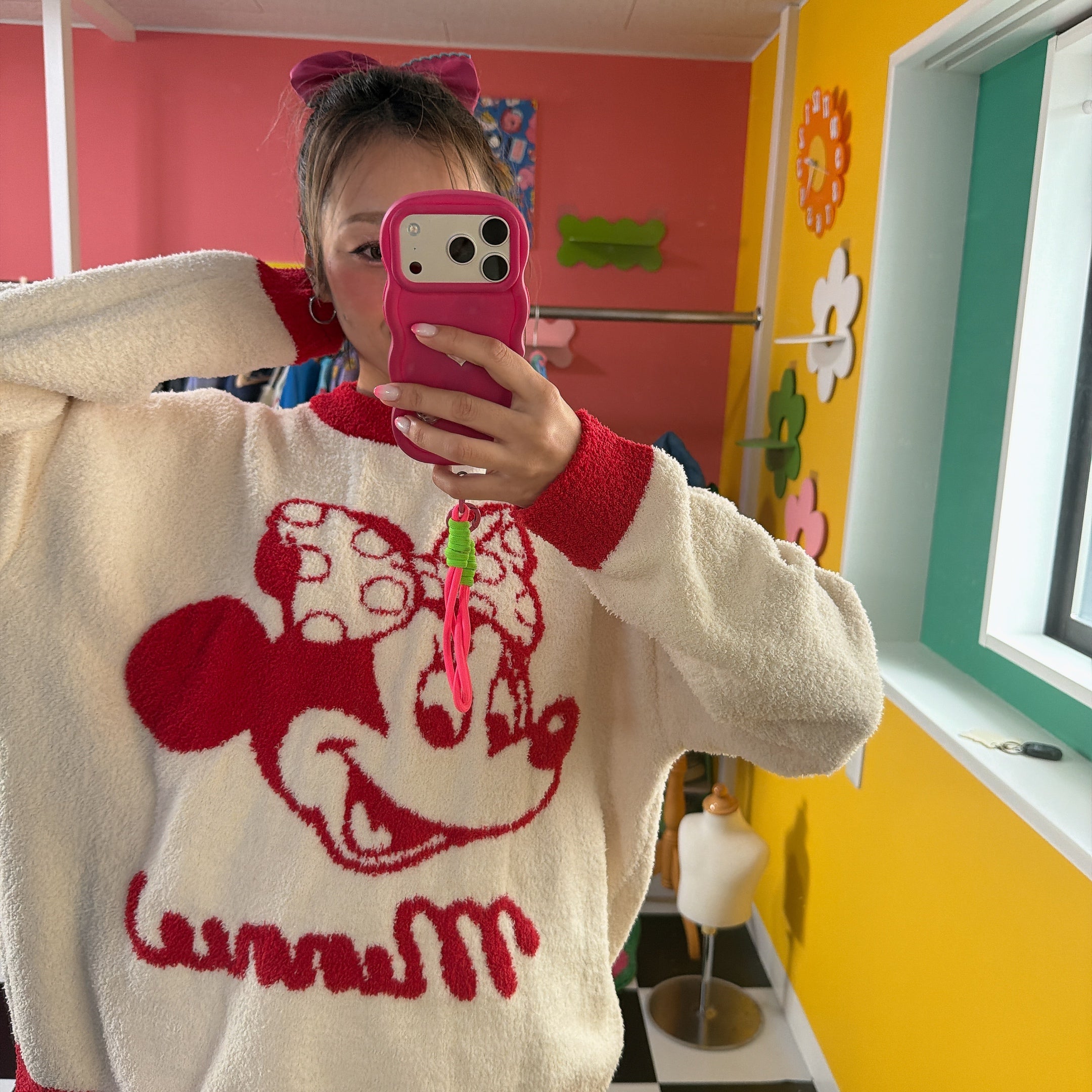 *Pre-order* 2-color Mickey and Minnie fluffy tops available as a set. Scheduled to ship in January.