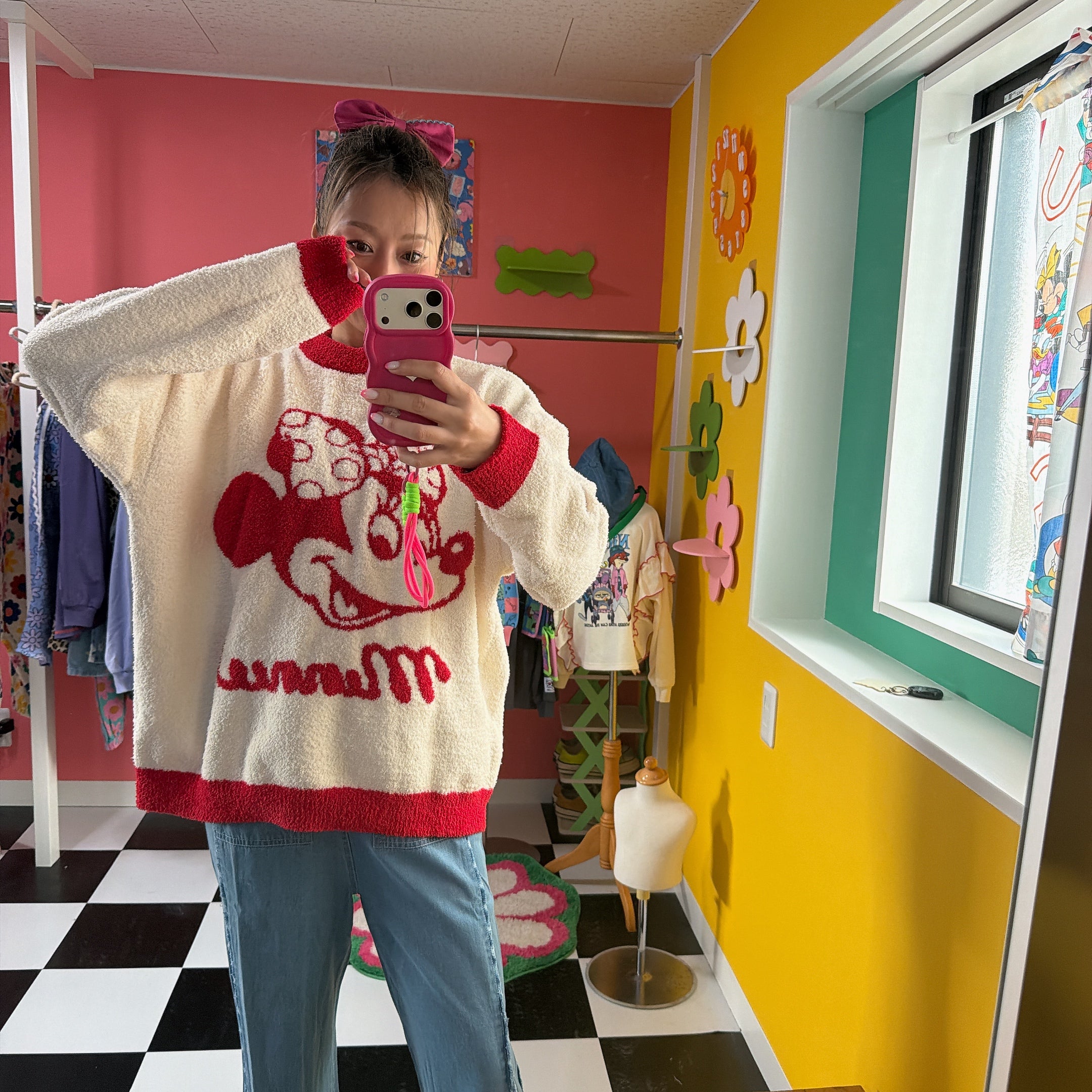 *Pre-order* 2-color Mickey and Minnie fluffy tops available as a set. Scheduled to ship in January.