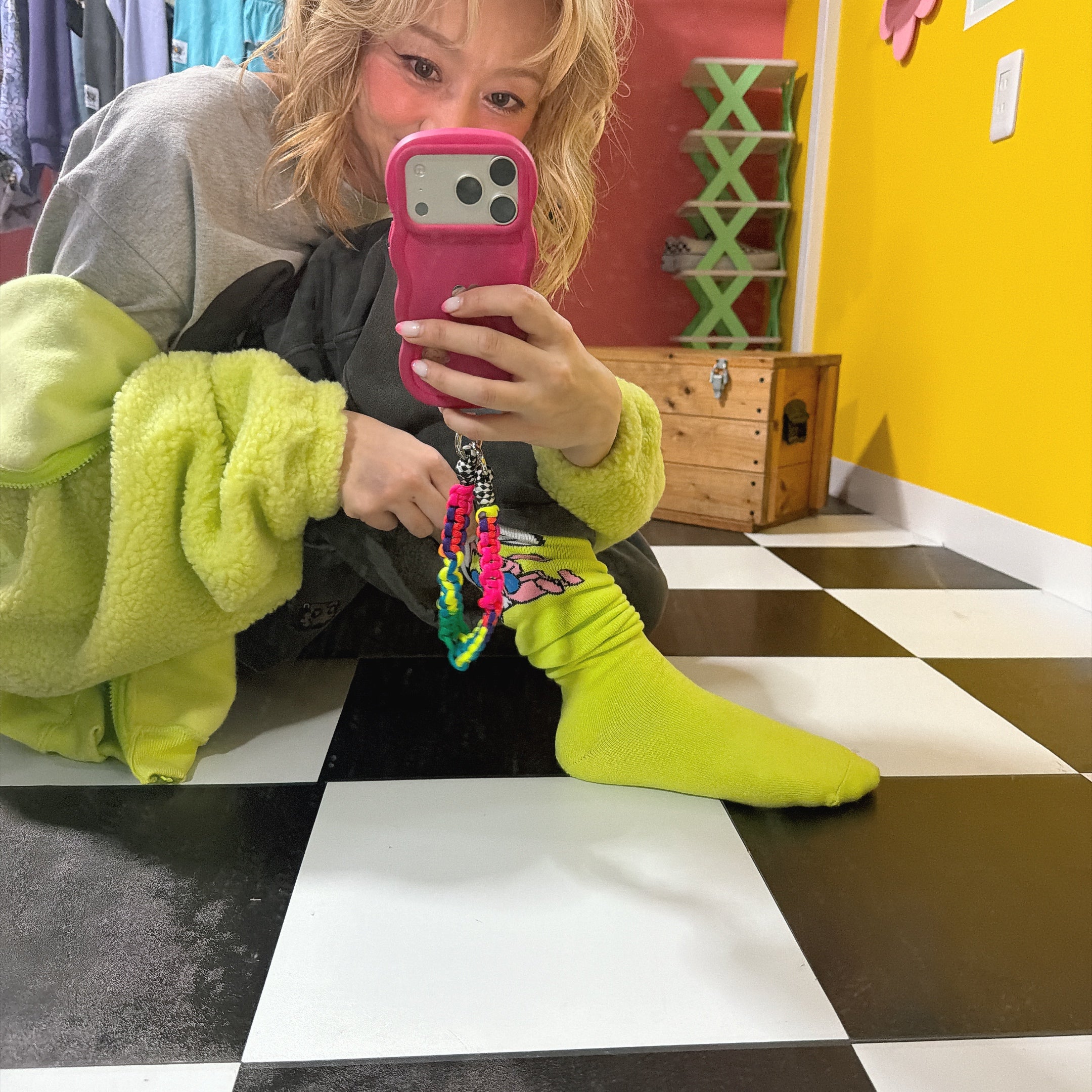 *Pre-order* NOSTALGICA vintage PEANUTS socks in 5 colors. Scheduled to ship in May.