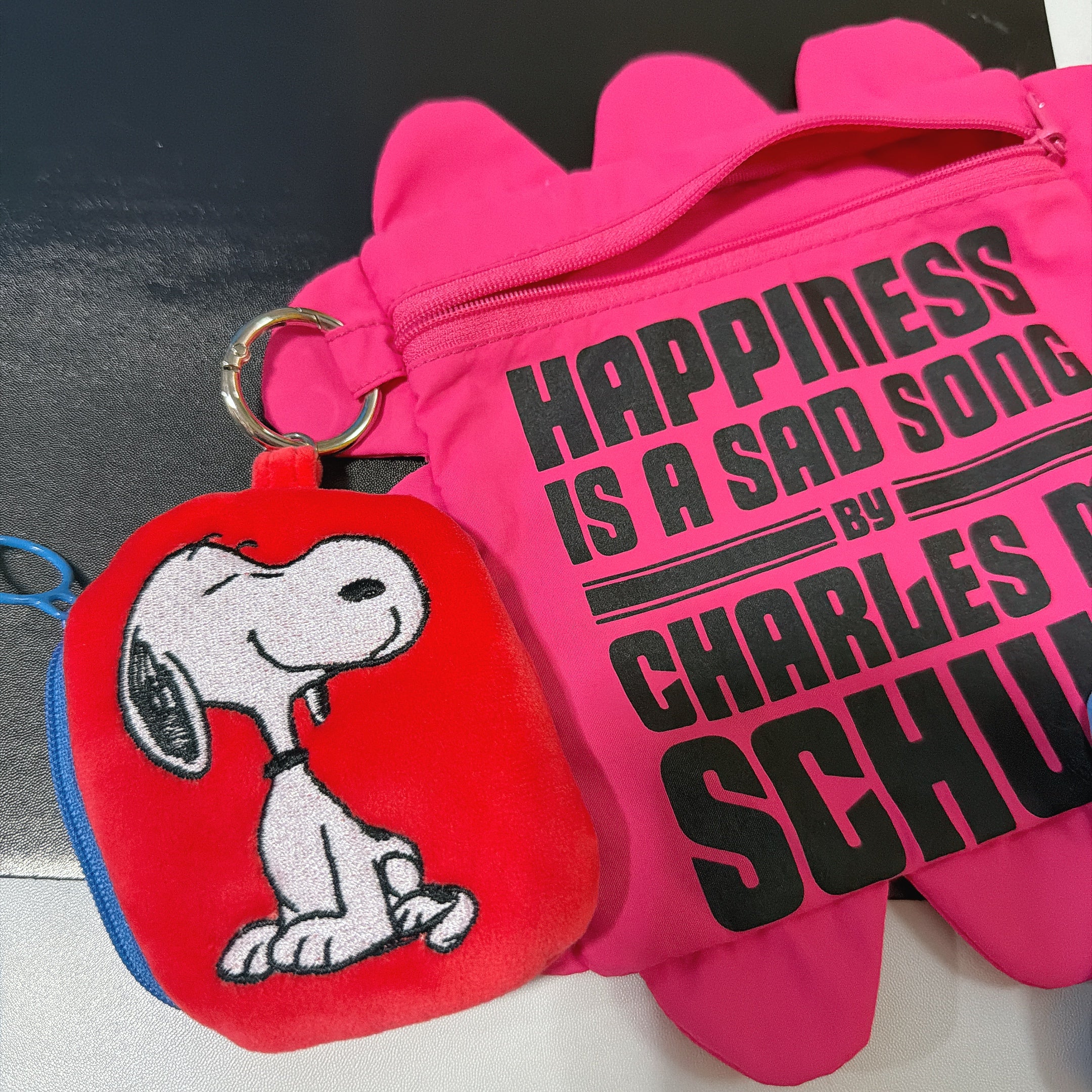 *Pre-order* NOSTALGICA vintage PEANUTS wavy nylon pouch (3 colors) Scheduled to ship in May