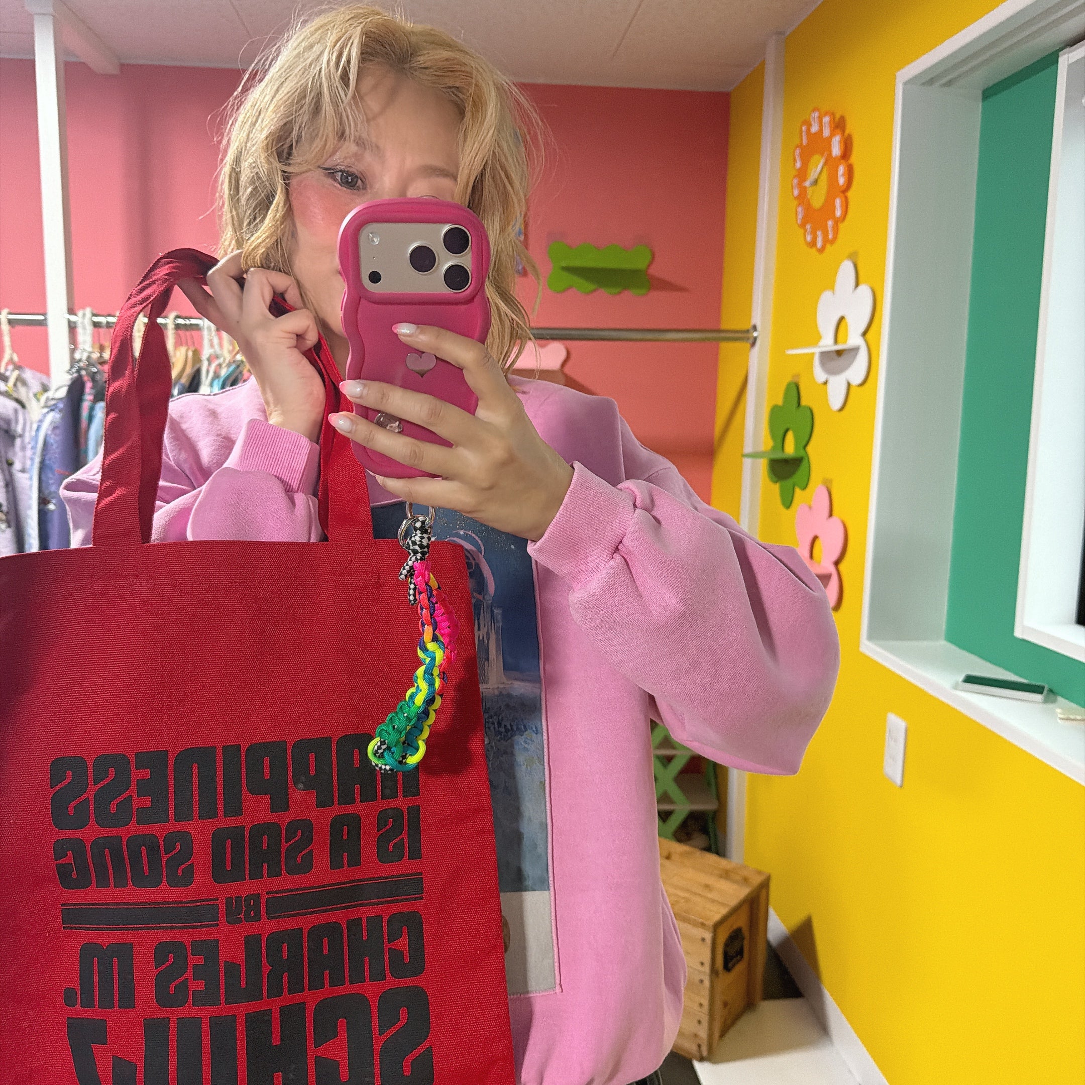 *Pre-order* 6-color NOSTALGICA vintage PEANUTS color canvas tote bag. Scheduled to ship in May.