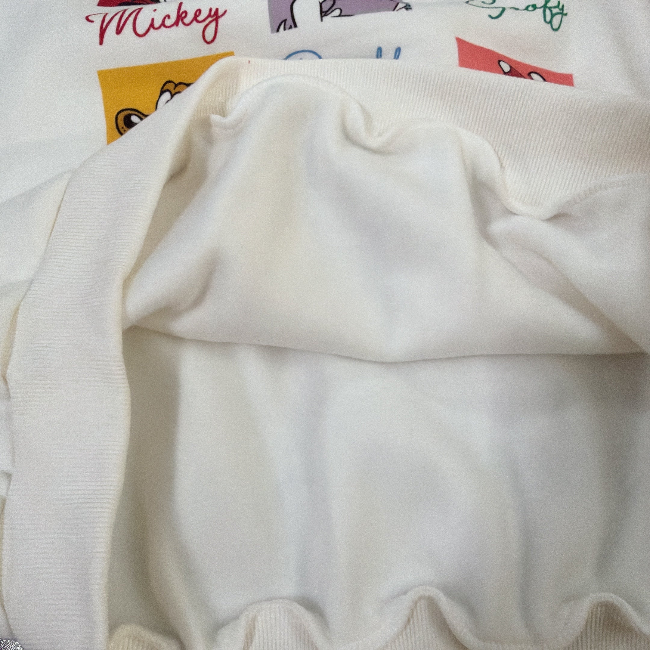 ※予約※ミッキーフレンズボア切り替えプルオーバー  2月中の出荷予定