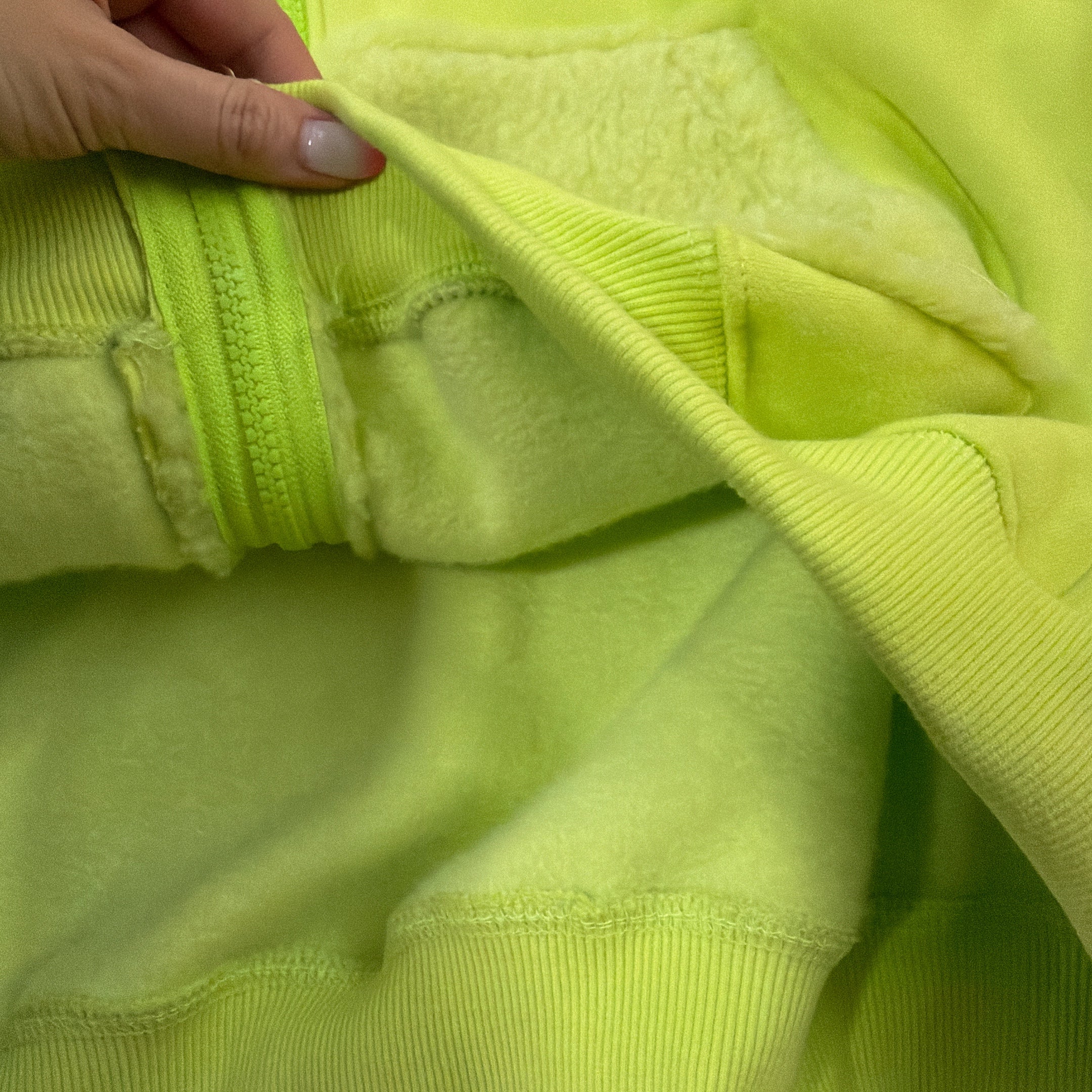 ※予約※3色 ミッキーフレンズボア切り替えパーカー  2月中の出荷予定