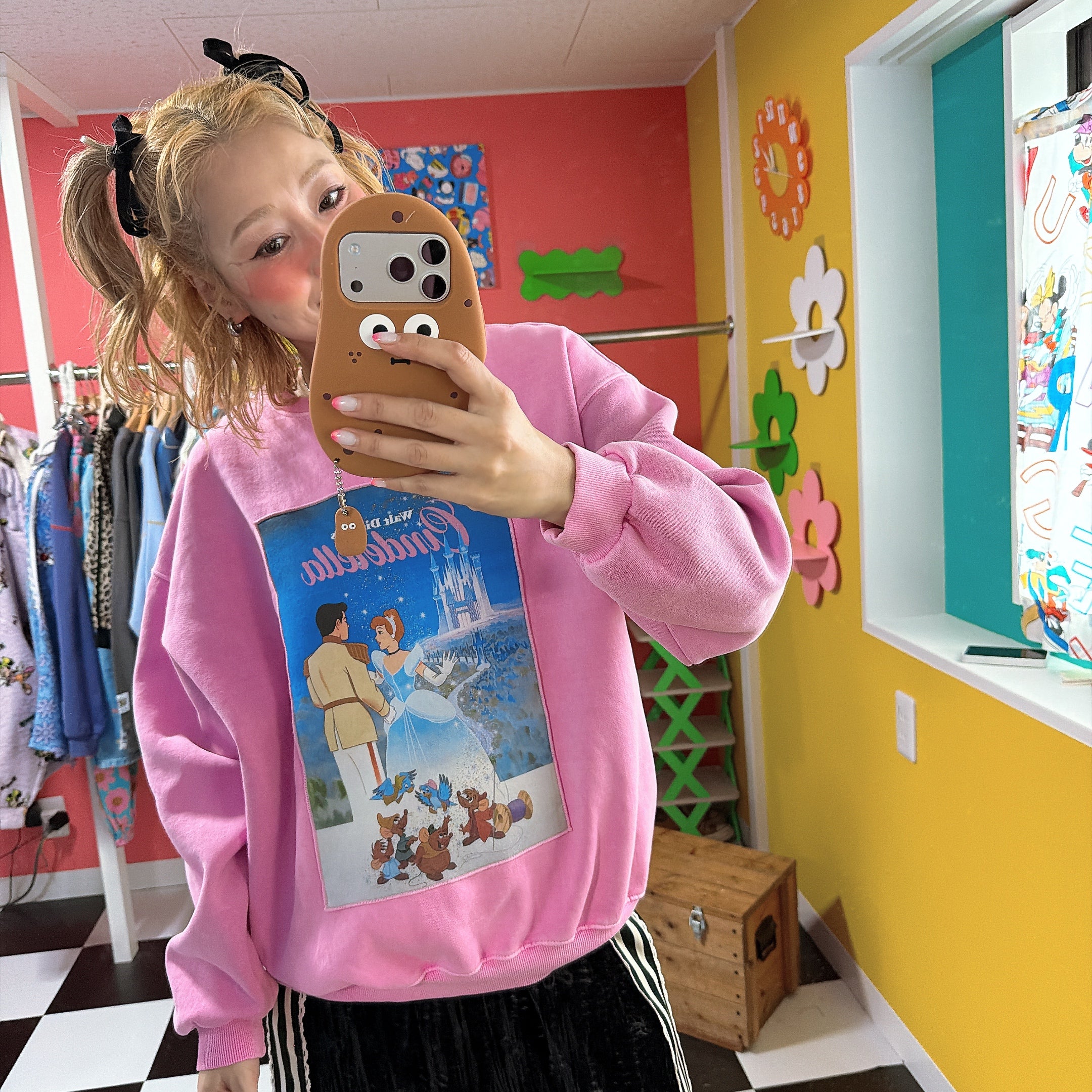 ※予約※4種類 DISNEYポスターピグメントスウェット 1月下旬〜2月上旬の出荷予定