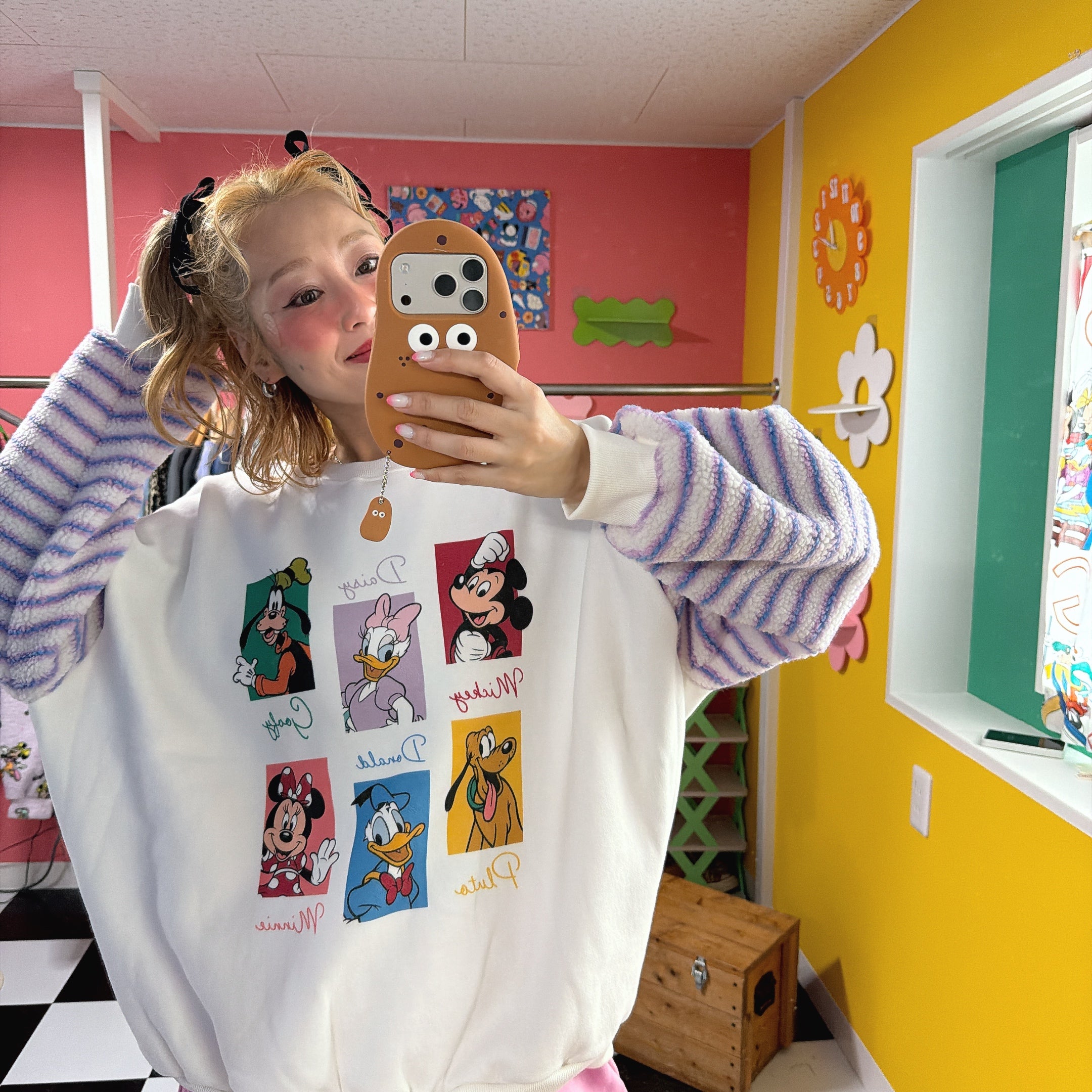 ※予約※ミッキーフレンズボア切り替えプルオーバー  2月中の出荷予定