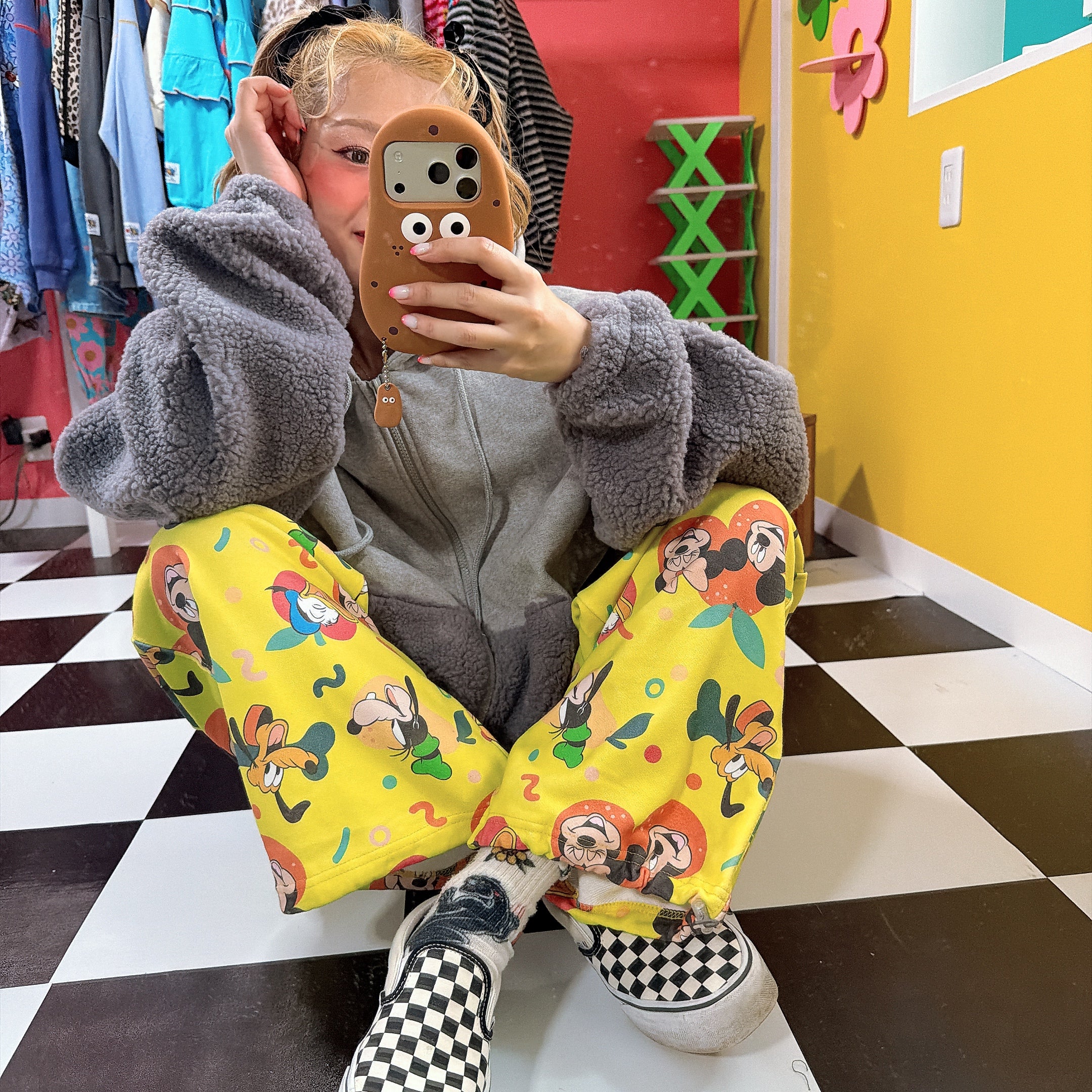 ※予約※ミッキーフレンズ スウェットジョガーパンツ 2月中の出荷予定